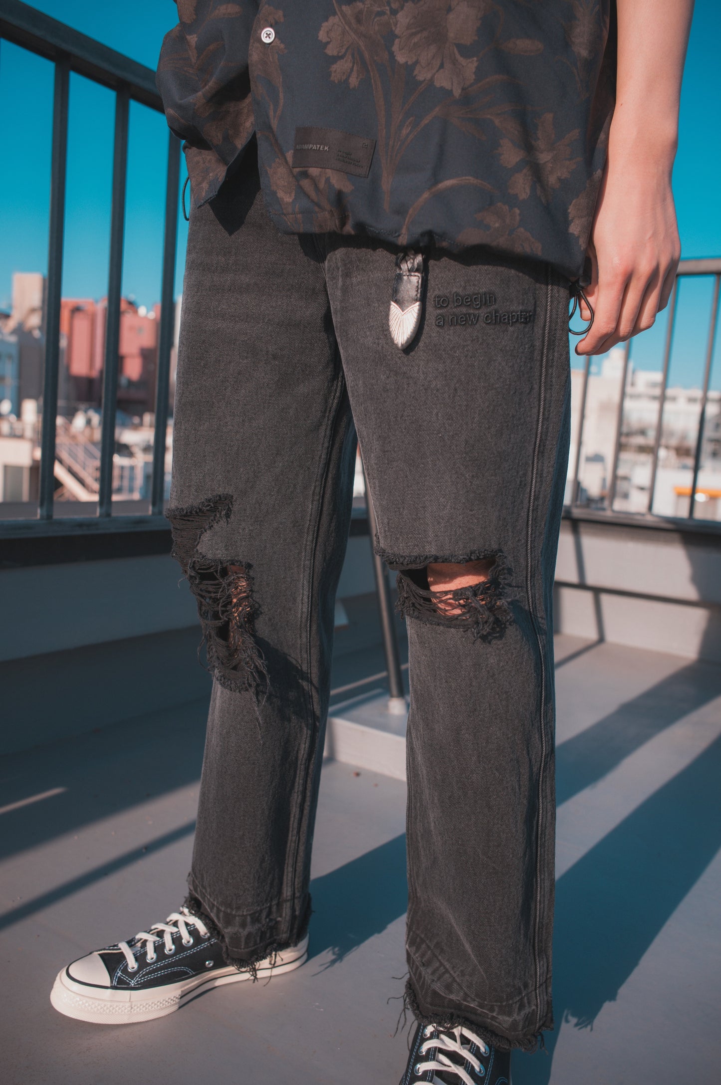 blast looose grunge denim_AP2318011_デニムパンツ