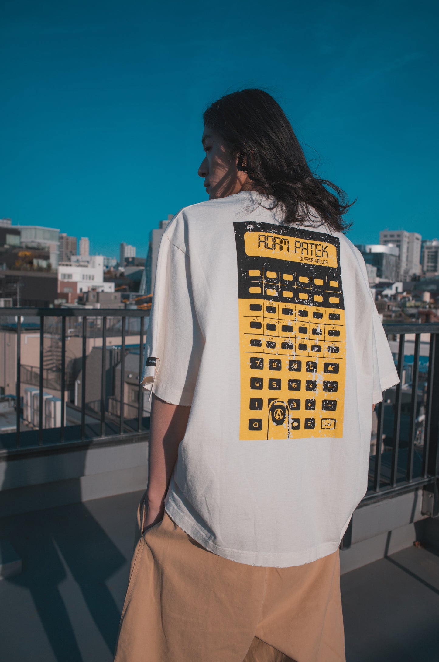 calculator short sleeve pigment_AP2414022_Tシャツ
