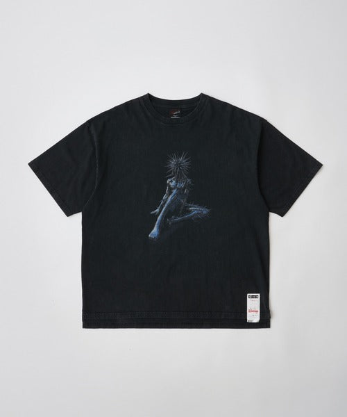 RED:BANSHEE   SPIKE THRONE　Graphic short sleeve t-shirt
