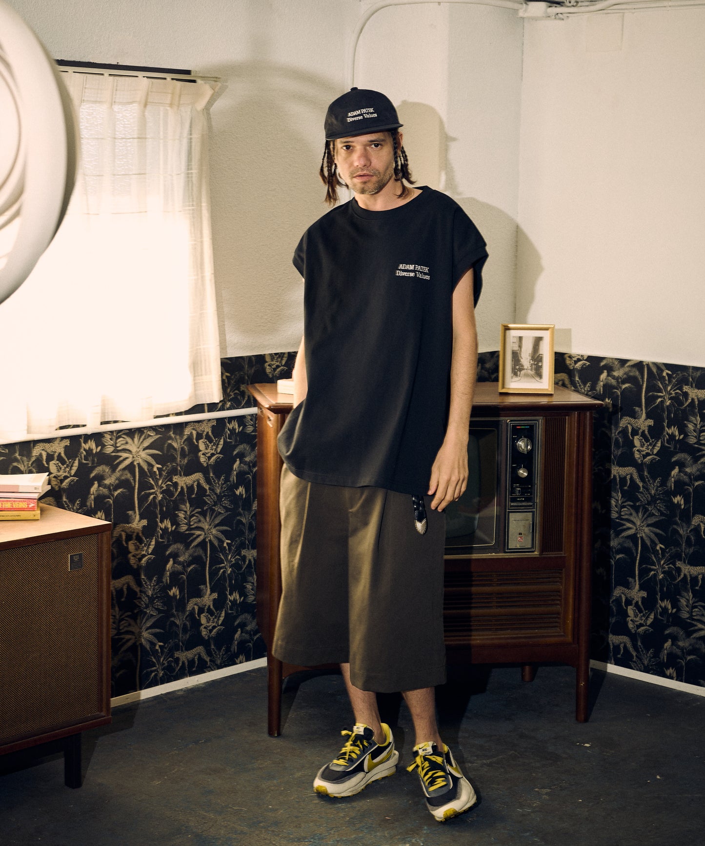 logo embroidery sleeveless_AP2414021_ノースリーブTシャツ