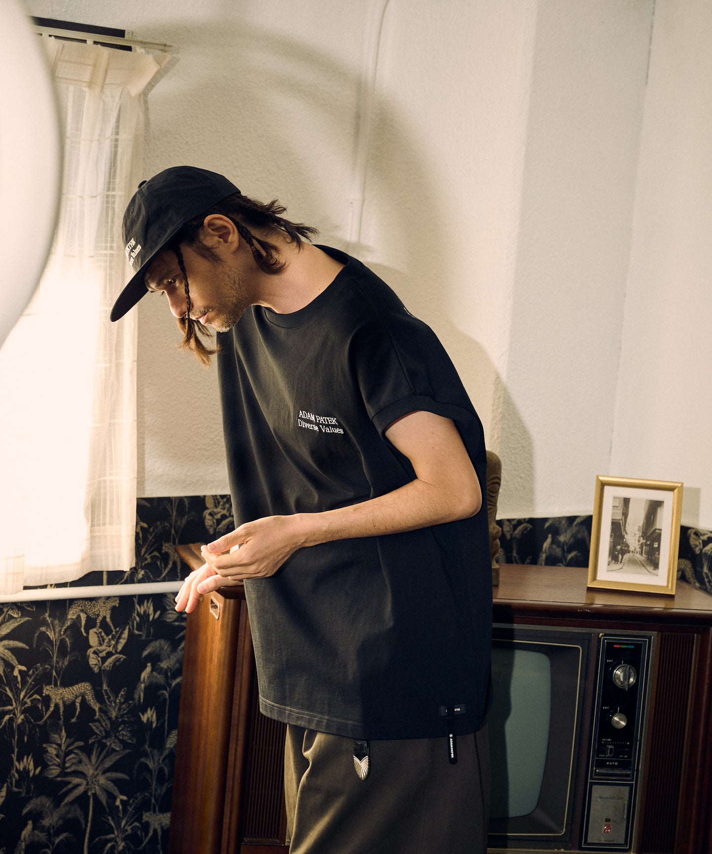 logo embroidery sleeveless_AP2414021_ノースリーブTシャツ