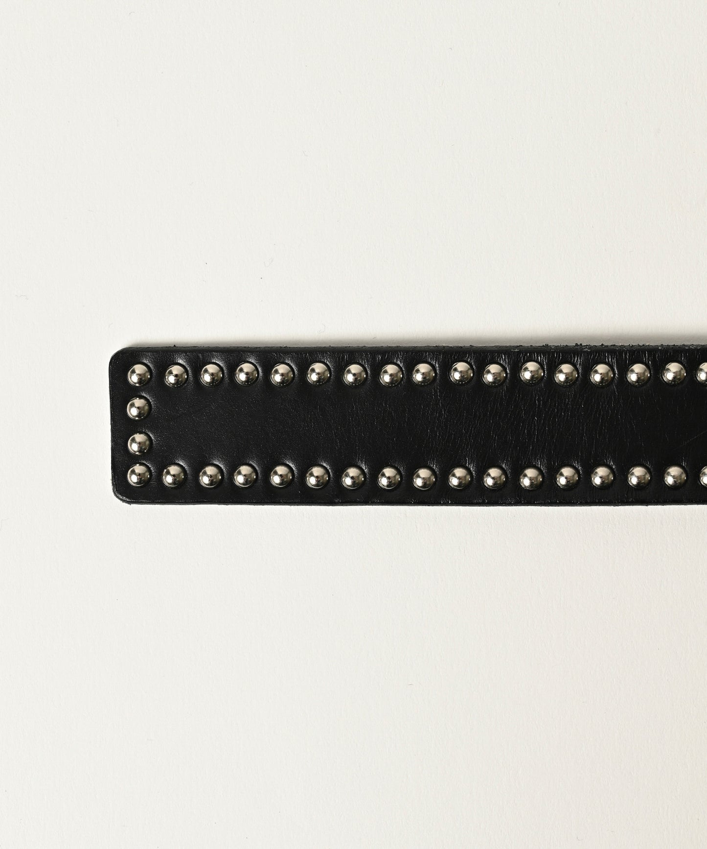 round studs square buckle belt