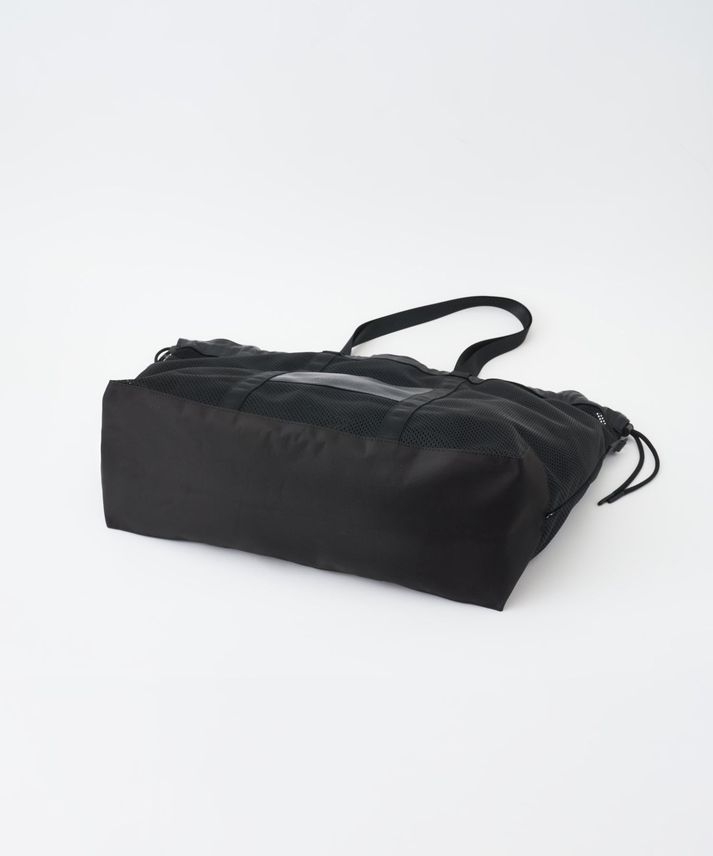 〈予約〉Leather trimmed  mesh 2way big tote bag