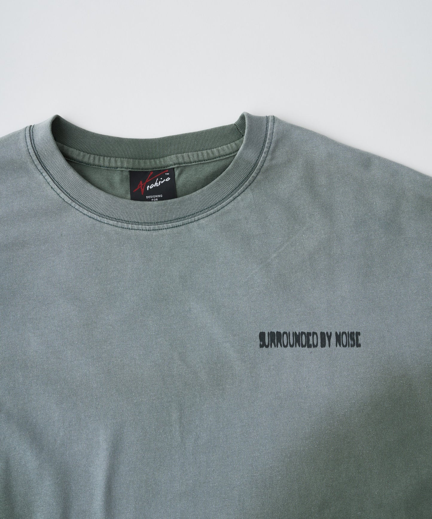 noise  aging embroidered long-sleeved T