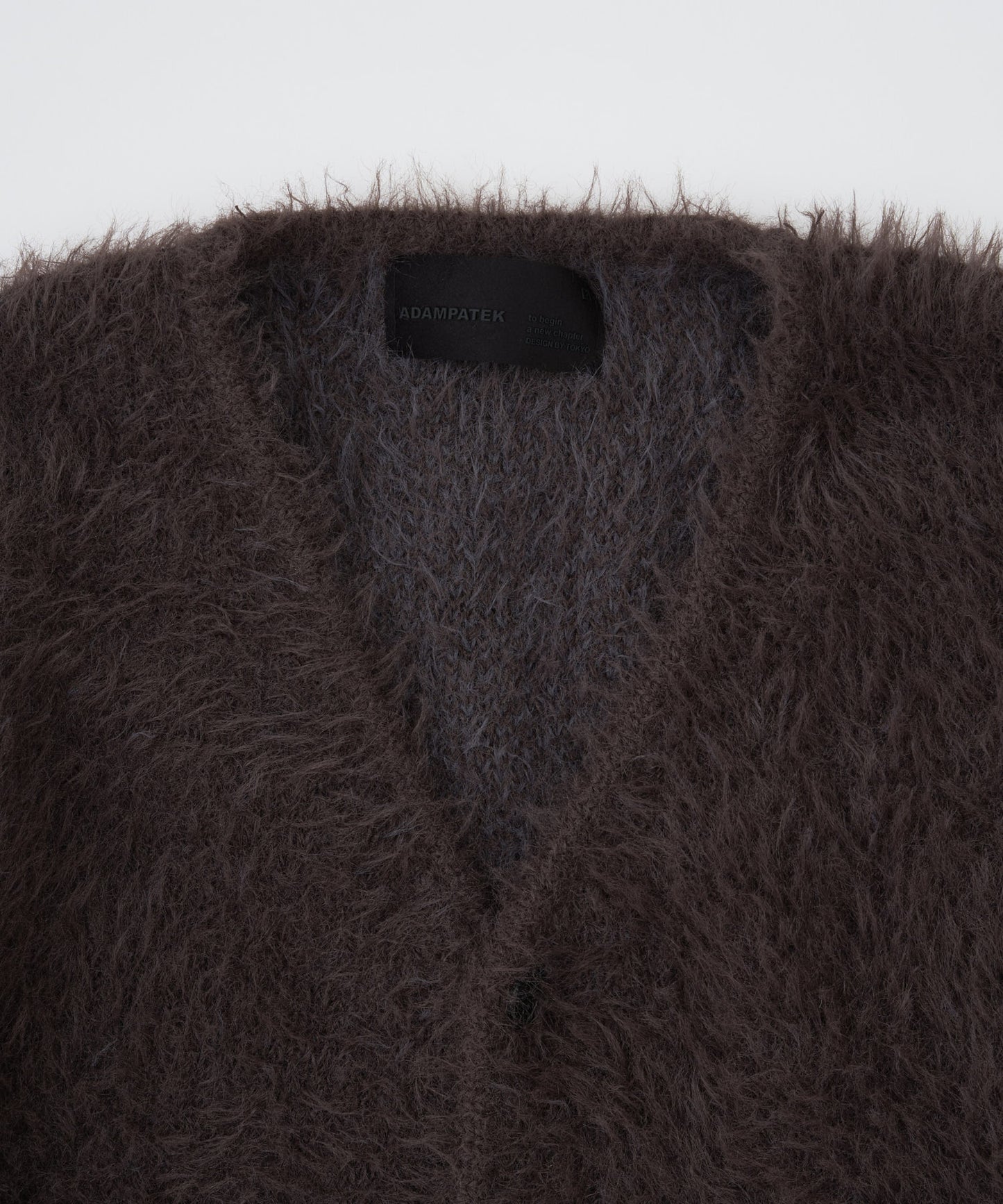 【予約】rough distortedchevron cardigan