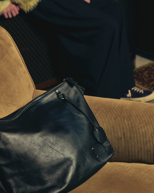 w/r leather medium shoulder bag