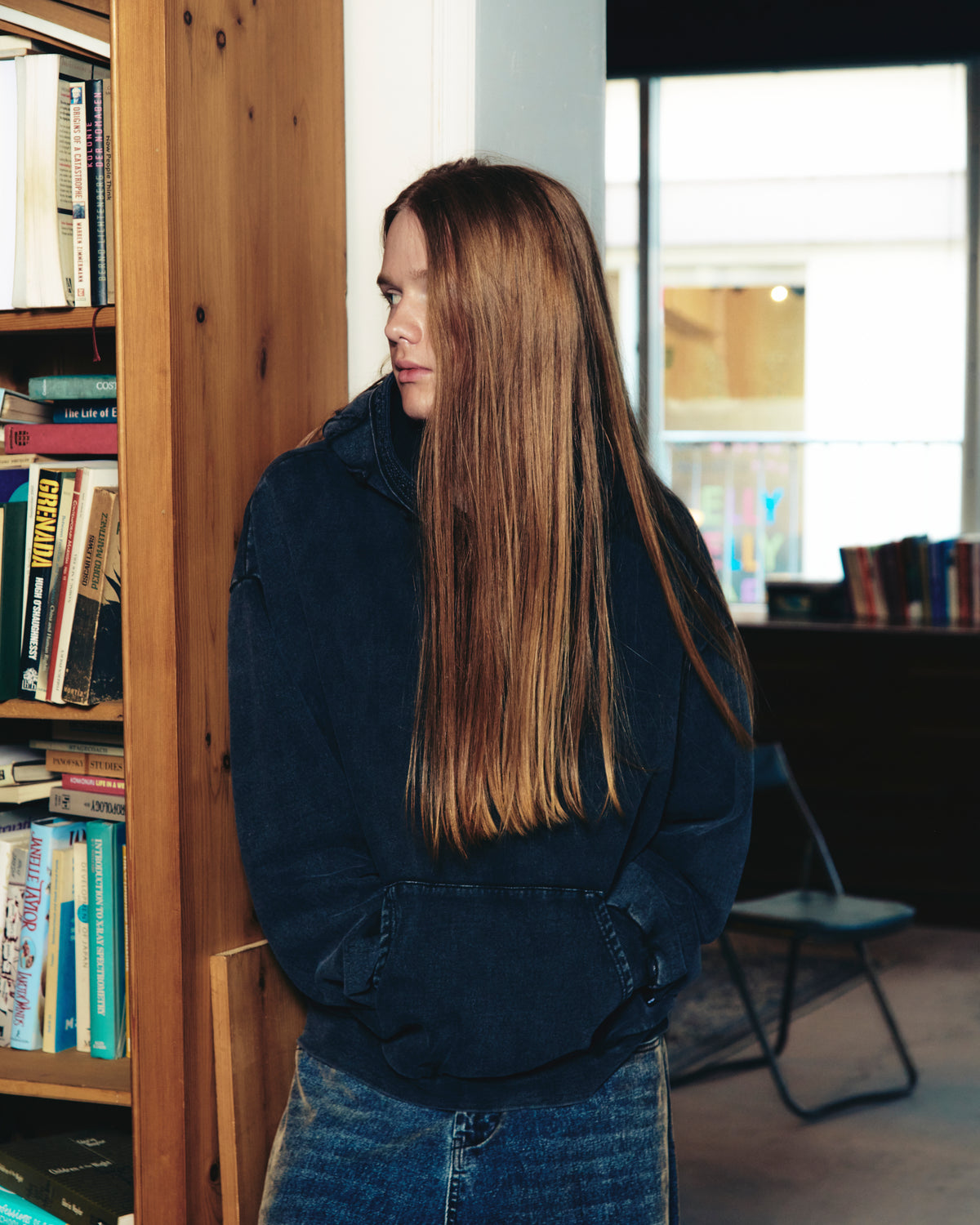【一部予約】dyed still embellished pullover parka