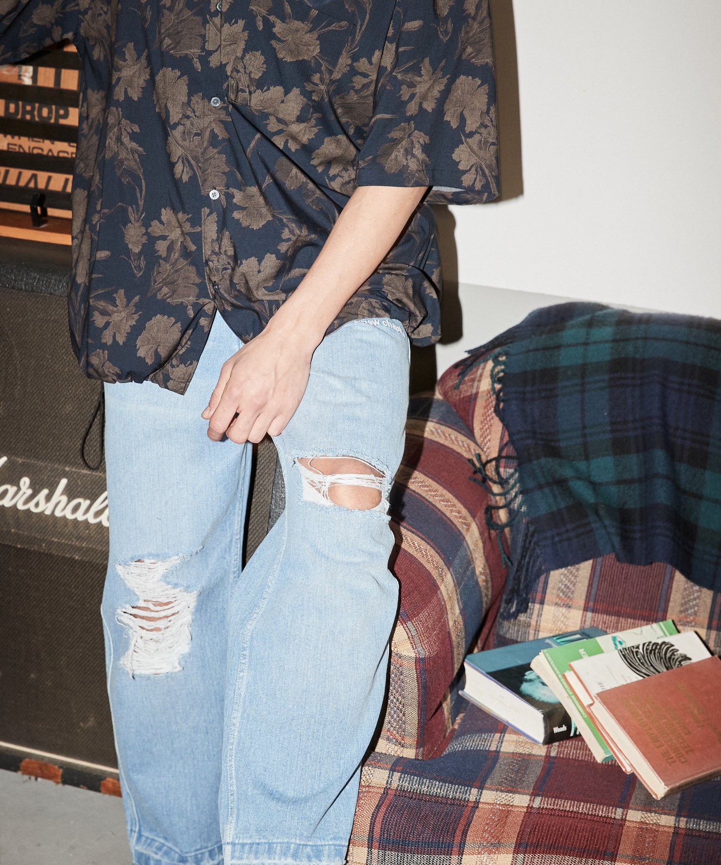 blast looose grunge denim_AP2318011_デニムパンツ