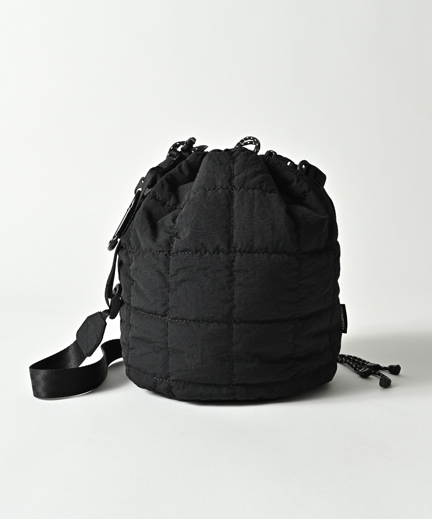 square quilt mini drawstring bag