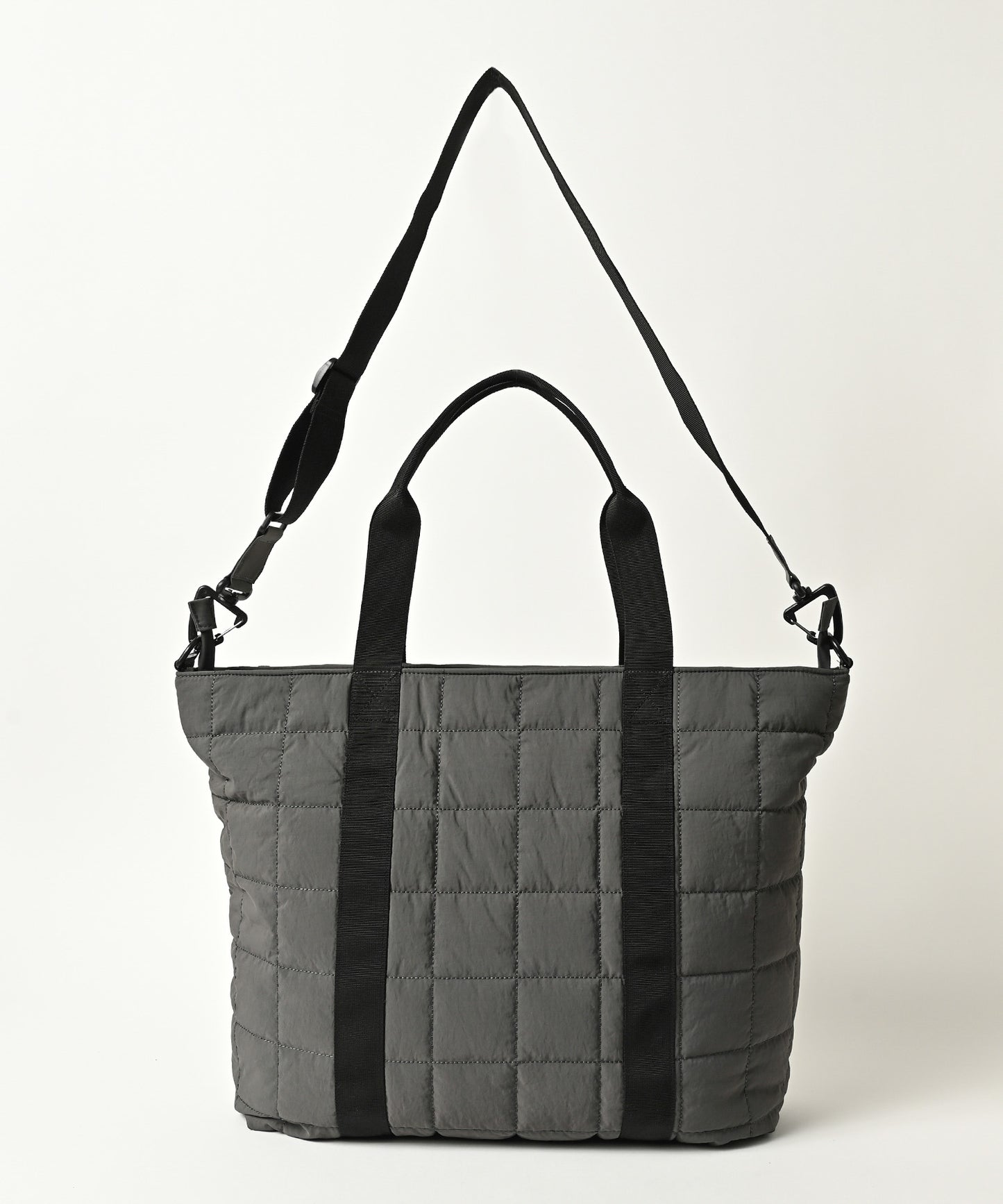 square quilt shoulder tote bag