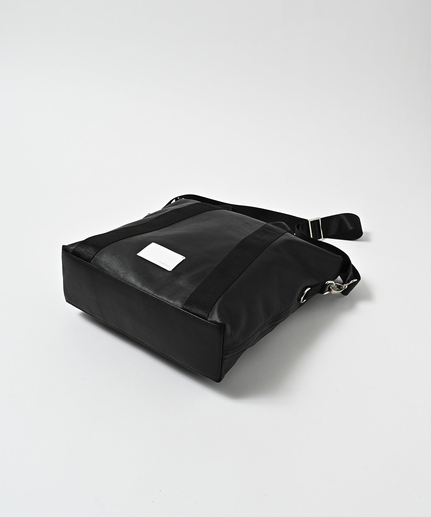 water repellent leather medium 2way tote bag