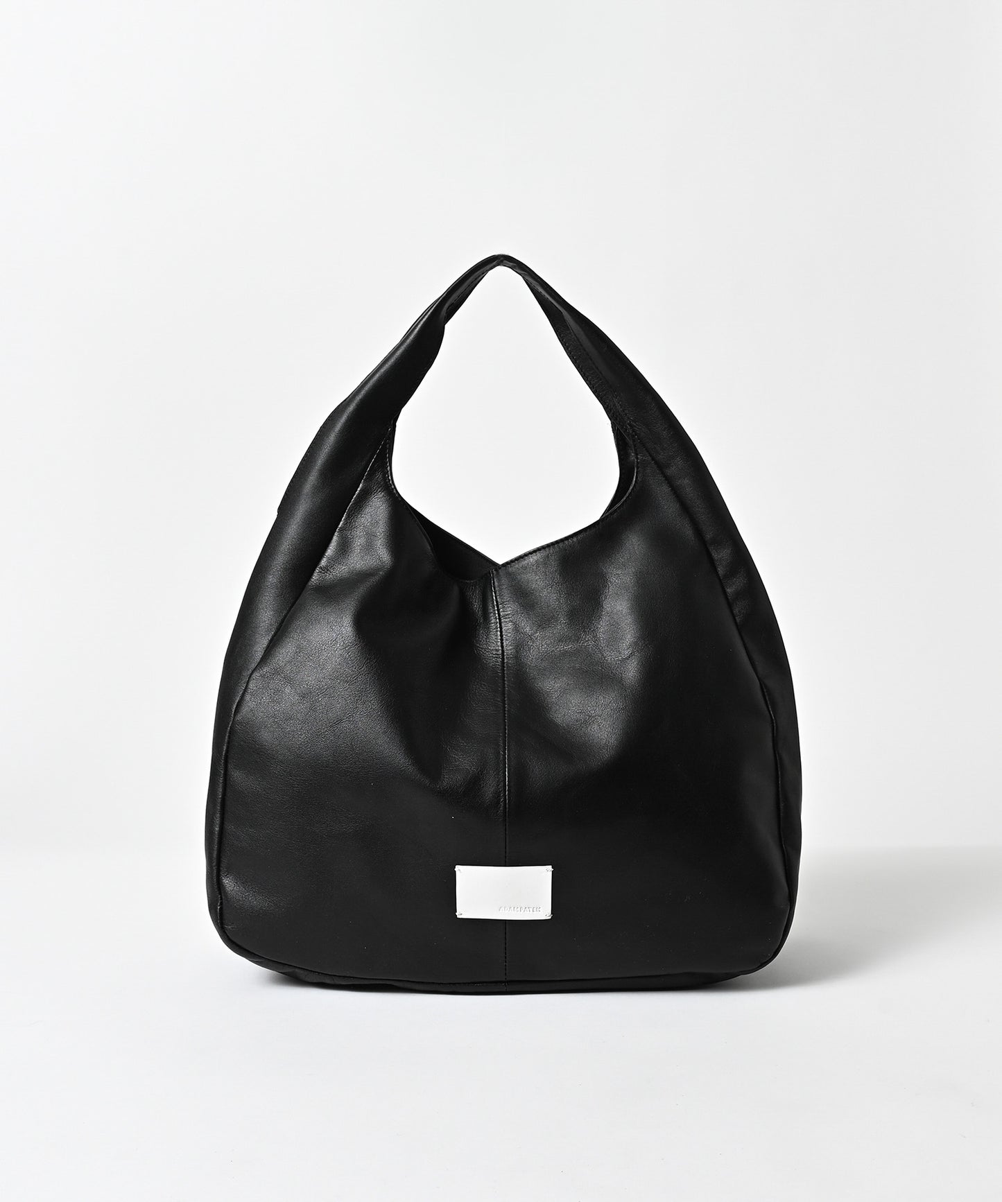water repellent leather oneshoulder tote bag