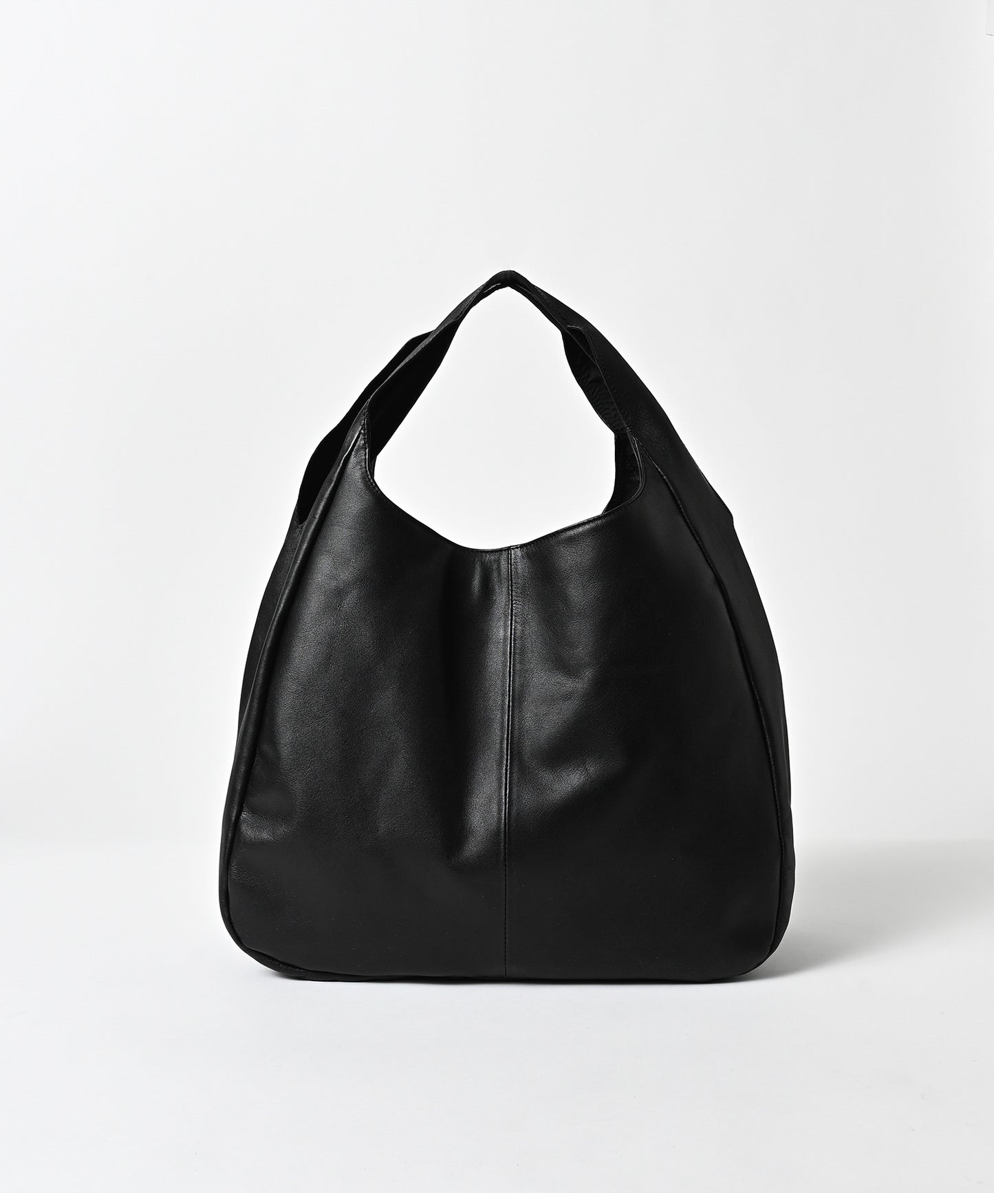 water repellent leather oneshoulder tote bag