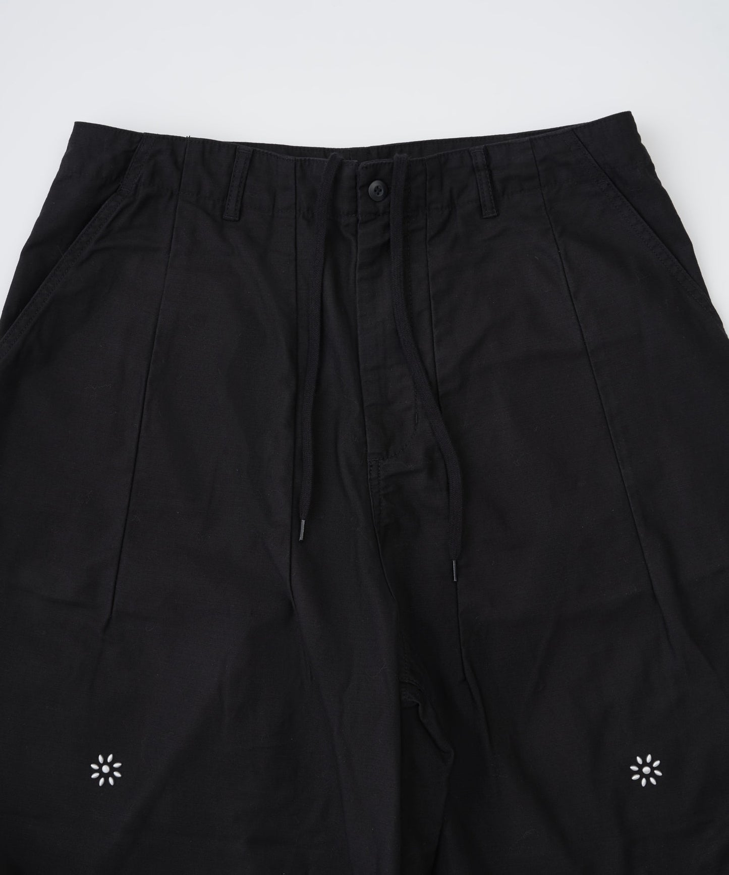 【予約】studded rough backsatin  wide military pant