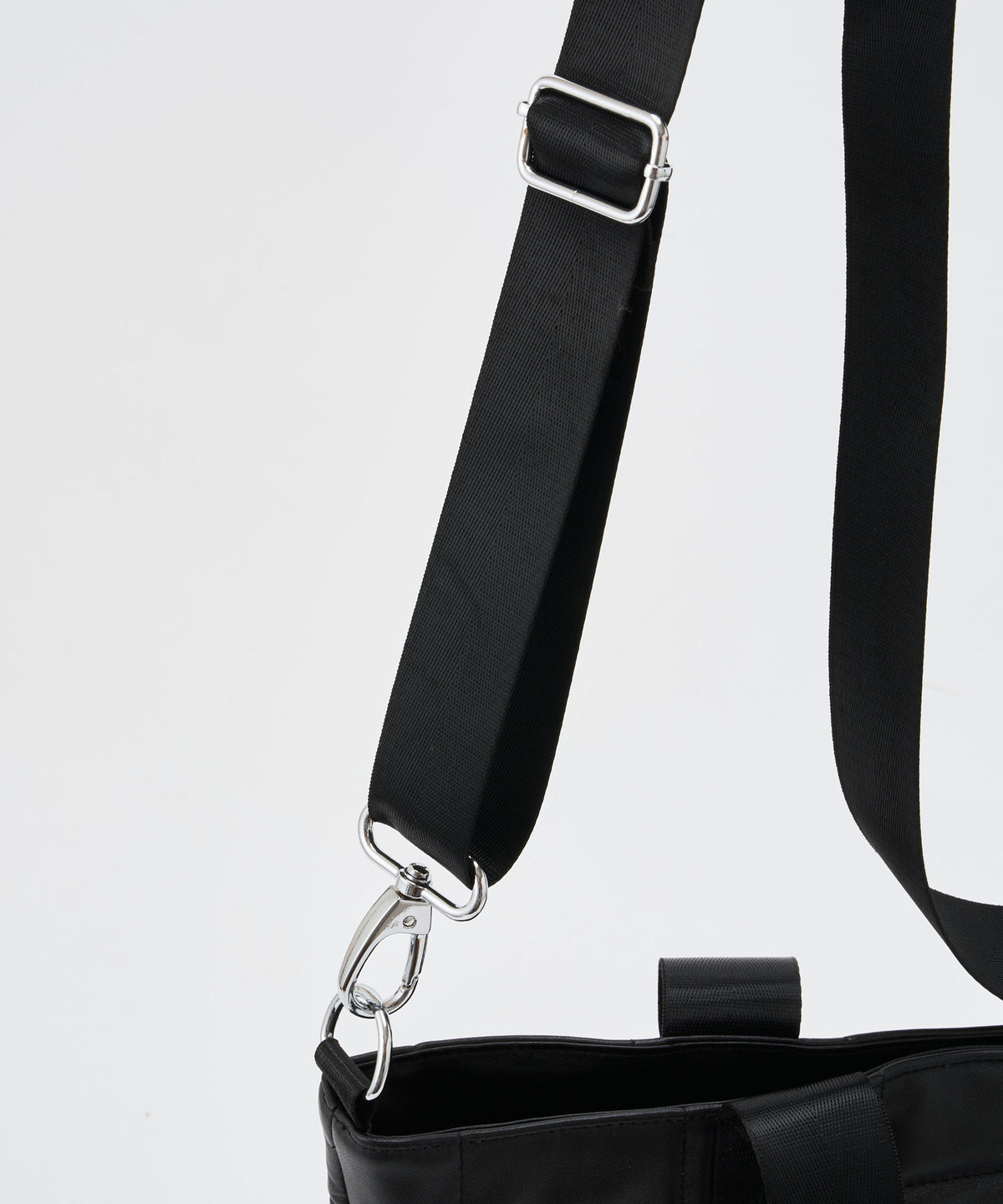 w/r leather quilting medium tote