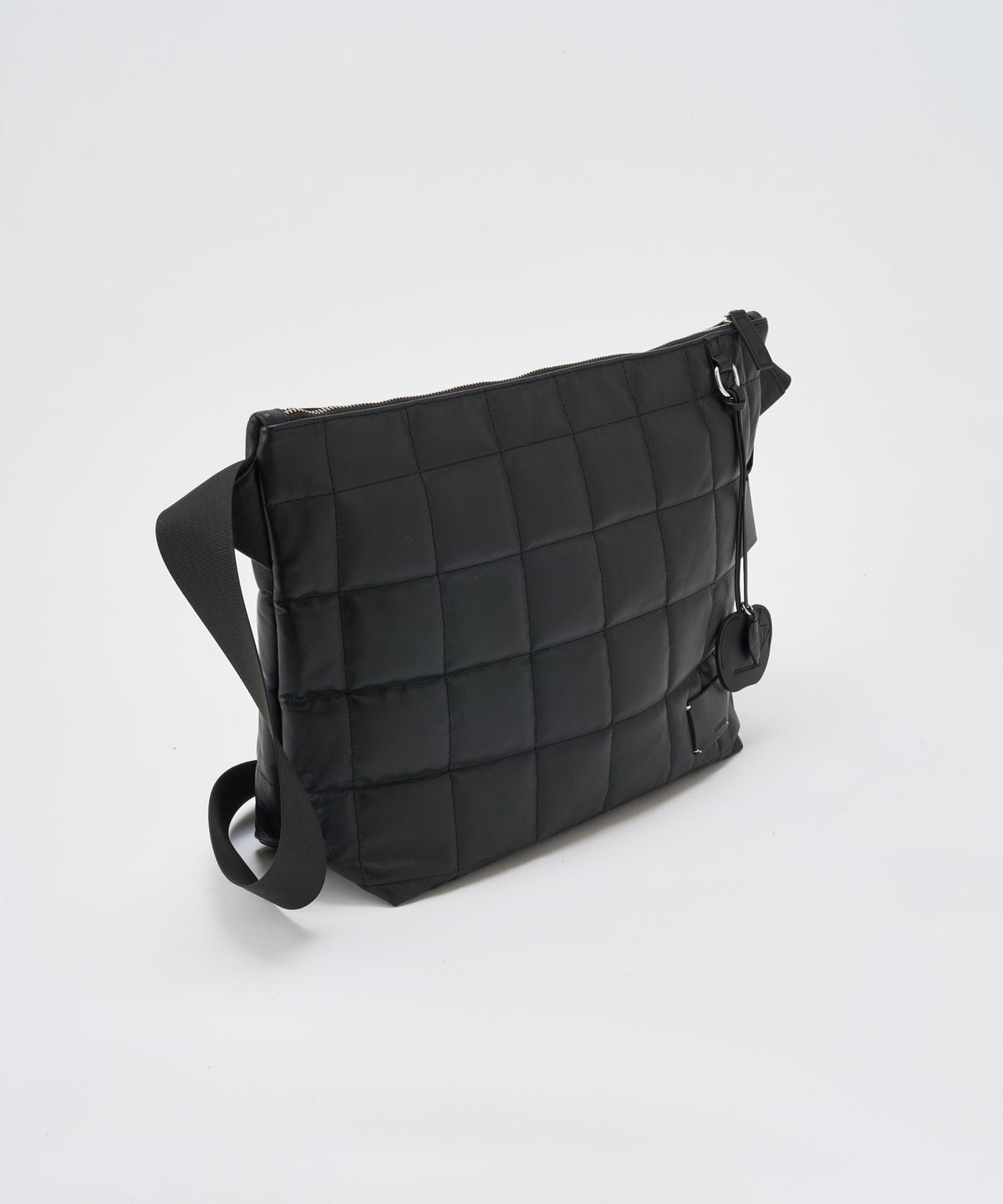 w/r leather  quilting medium shoulder bag