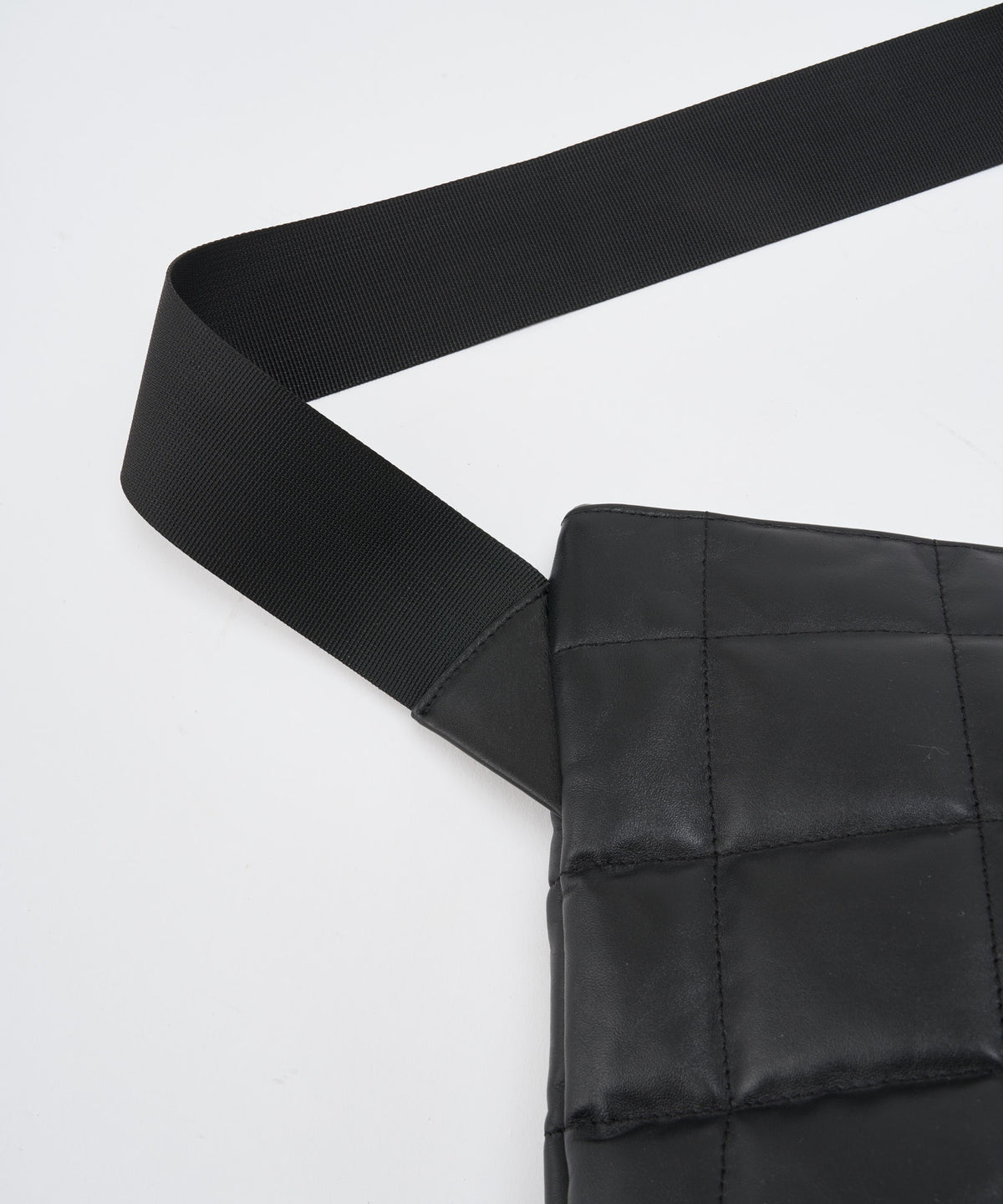 w/r leather  quilting medium shoulder bag