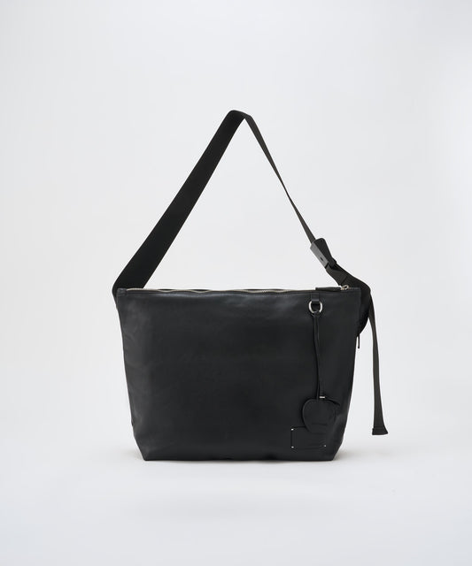 w/r leather medium shoulder bag