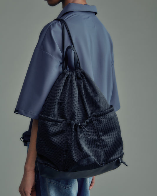 〈予約〉Leather trimmed  mesh drawstring bag