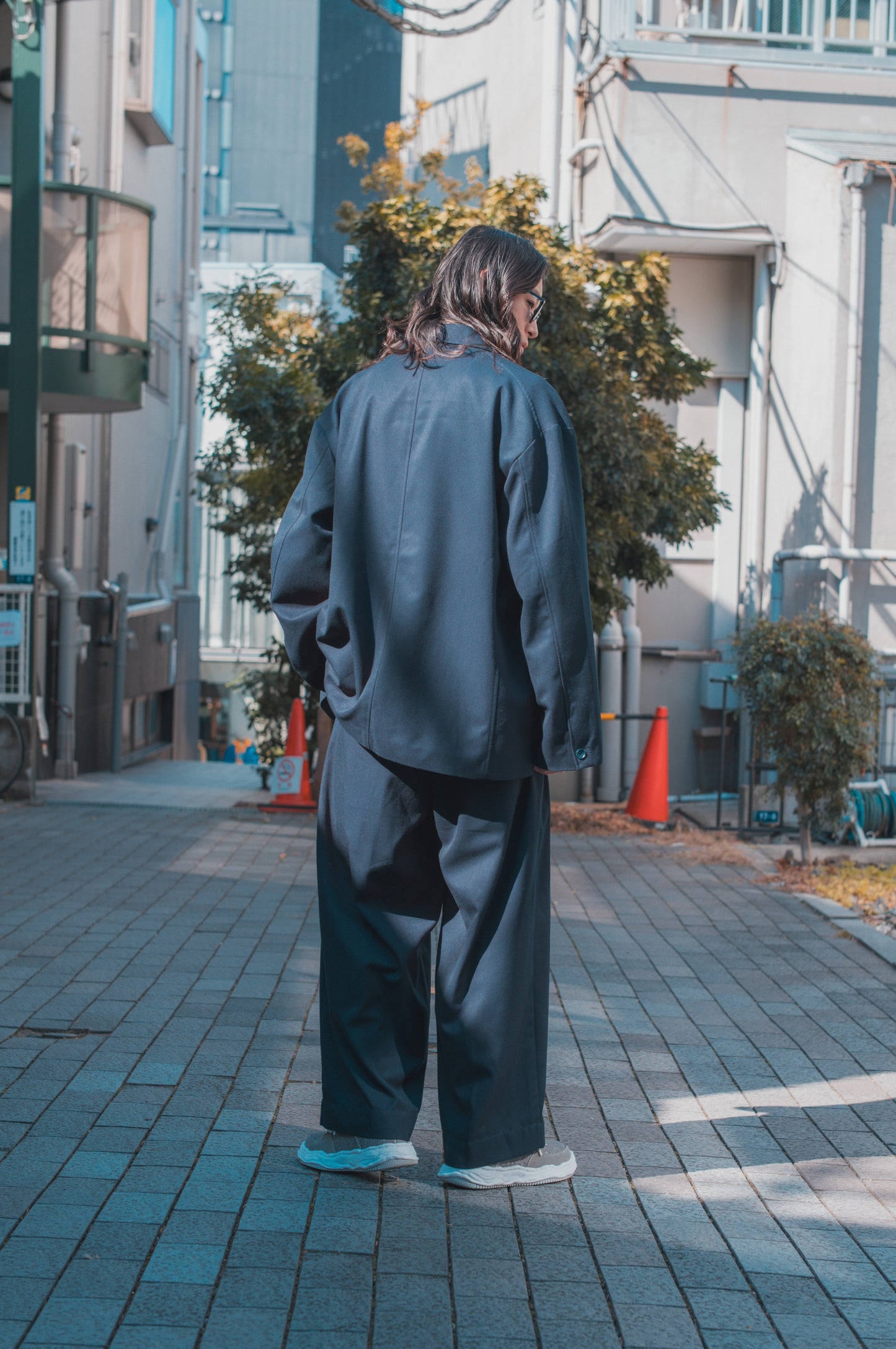 pleated tuck looose slacks_AP2328001_スラックス