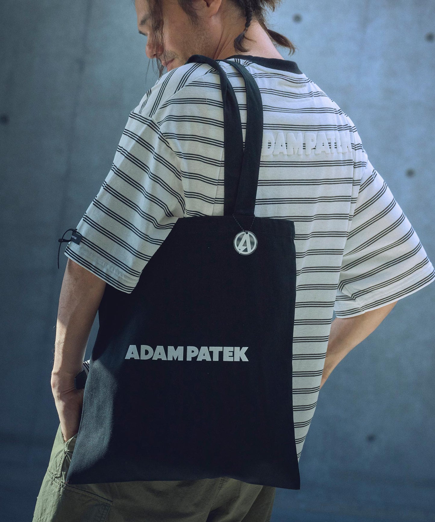 baasic logo daily tote