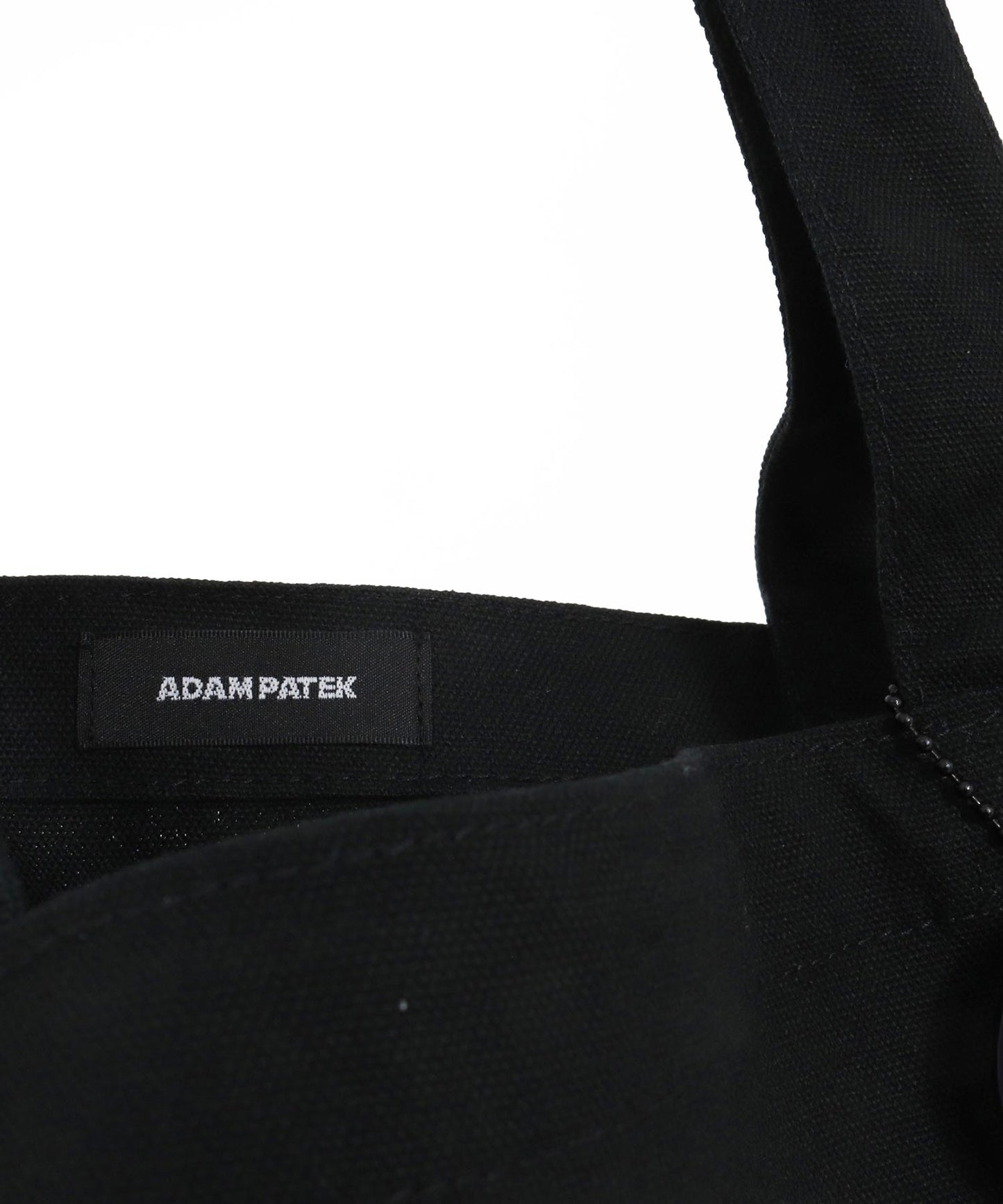 baasic logo daily tote