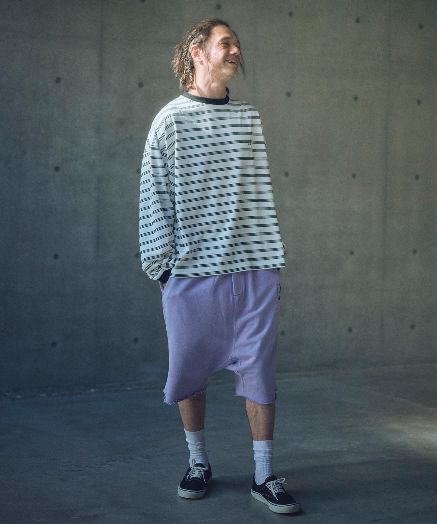 rounded border long sleeveT