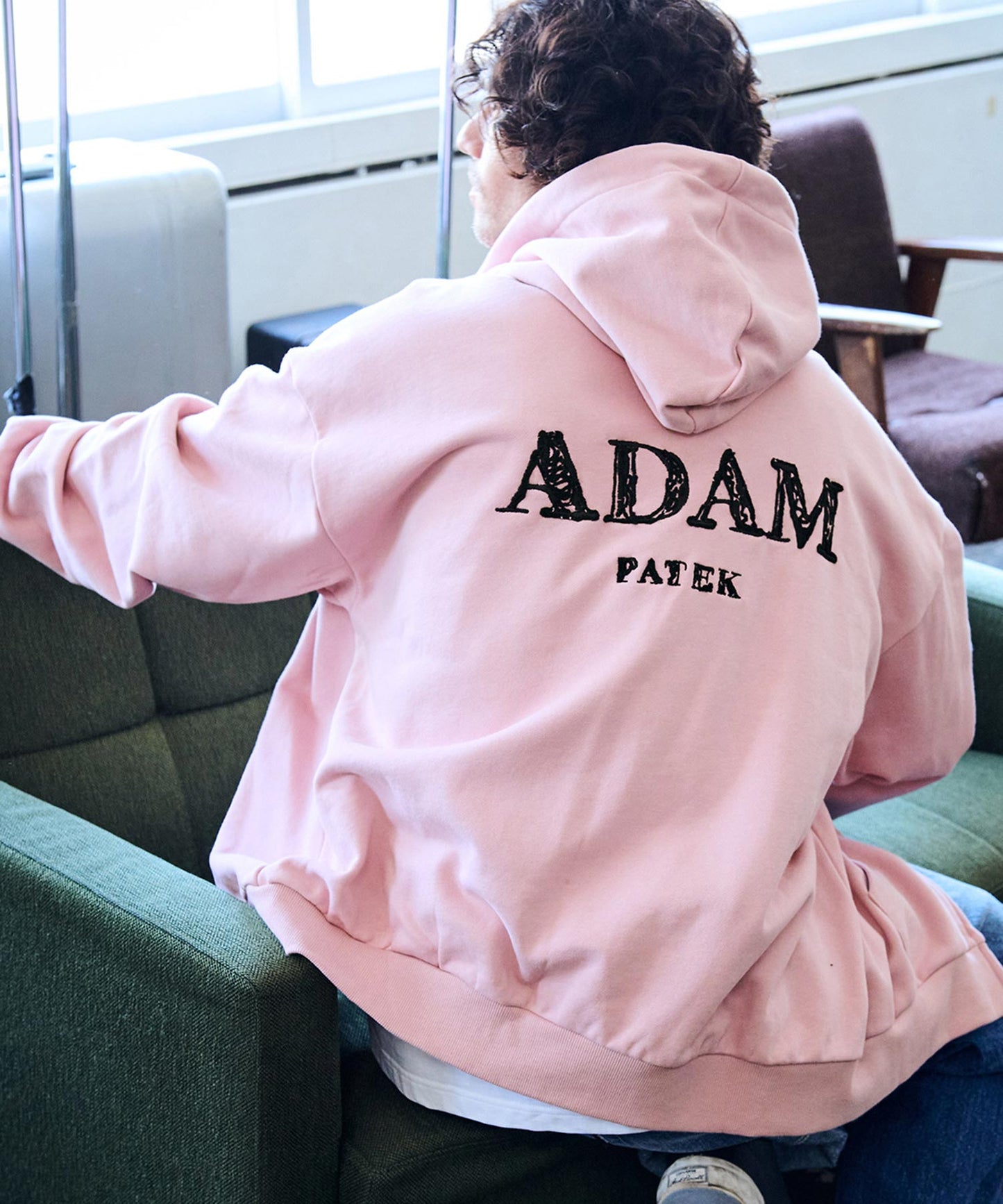 logo zip up hoodie_AP2424006_トップス