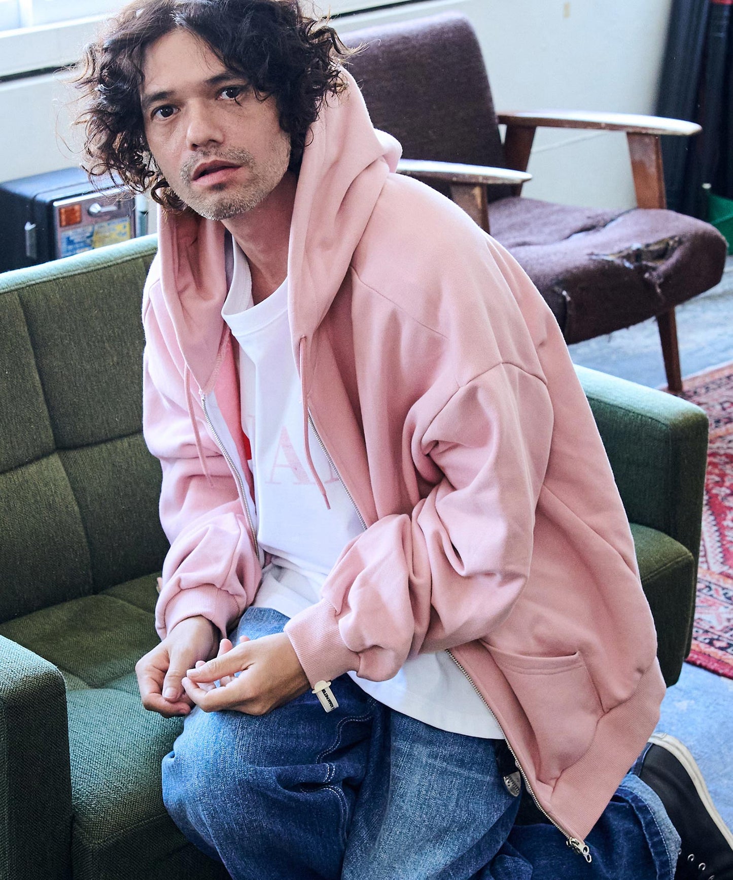 logo zip up hoodie_AP2424006_トップス