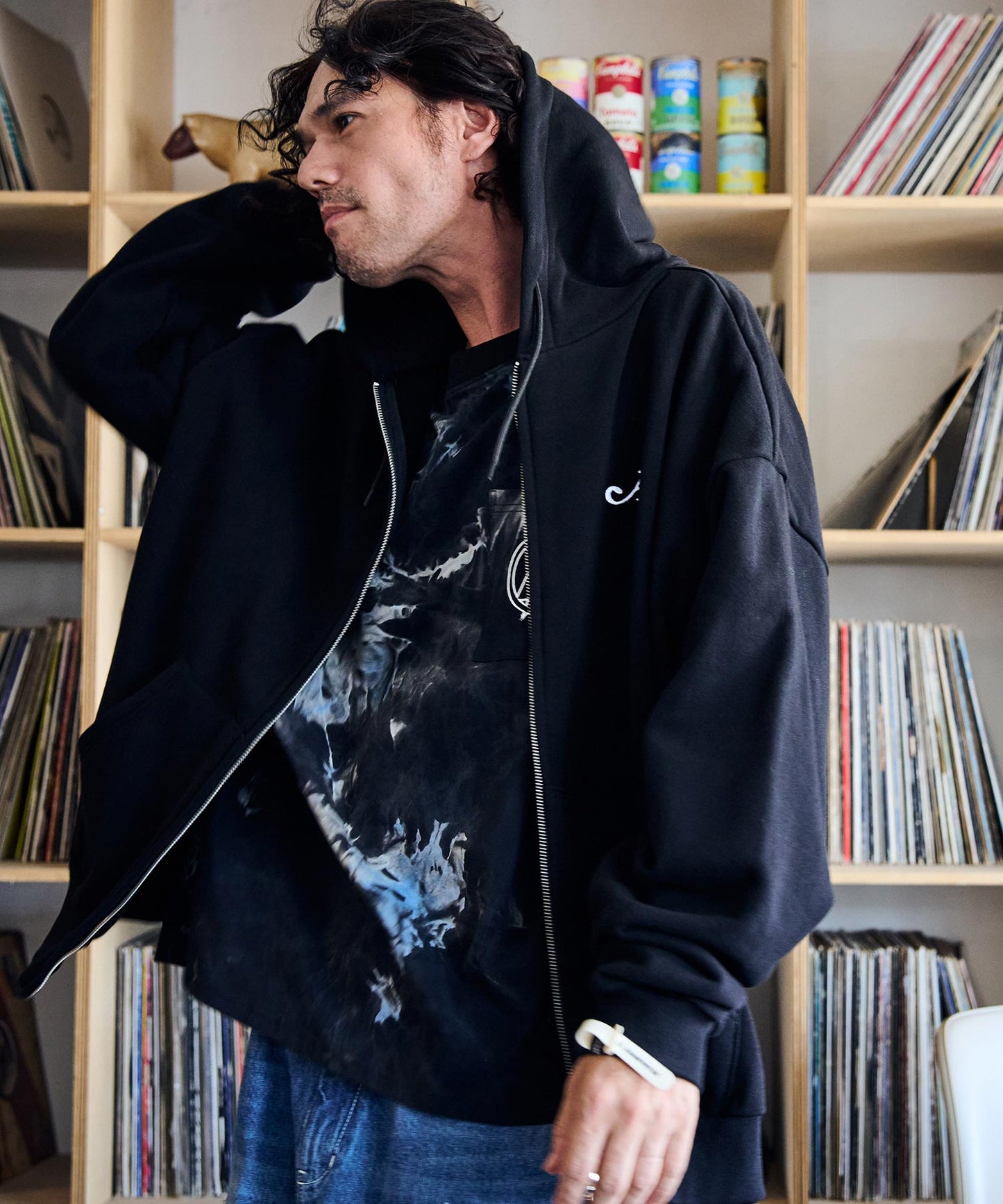 logo zip up hoodie_AP2424006_トップス