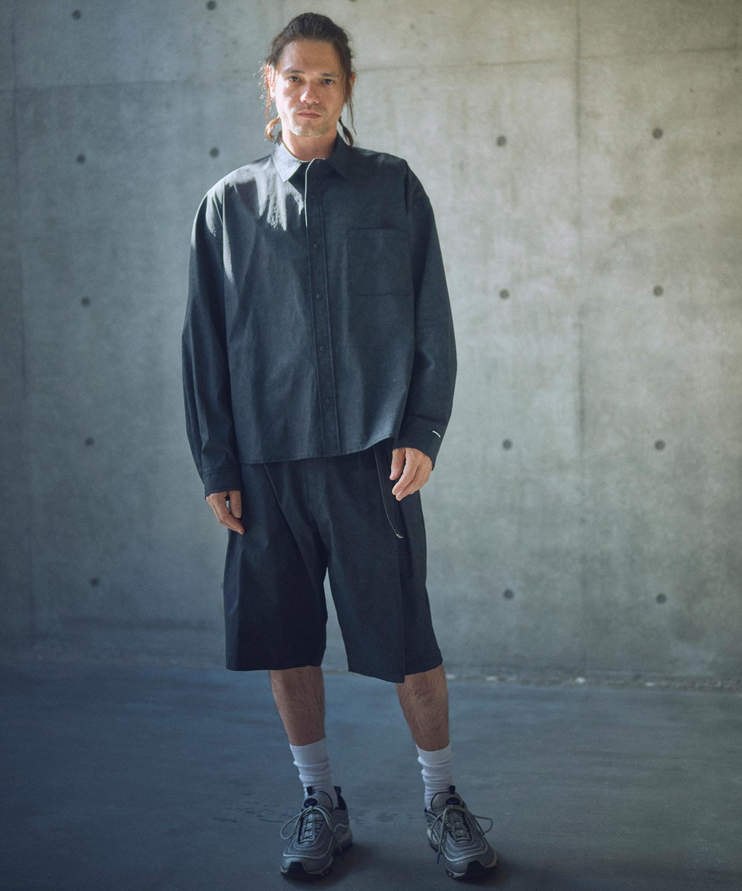 uaneven dyeing  shirt