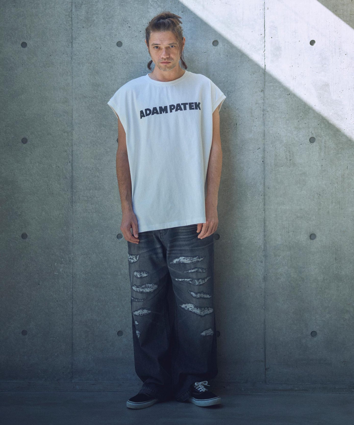 basic logo sleeveless
