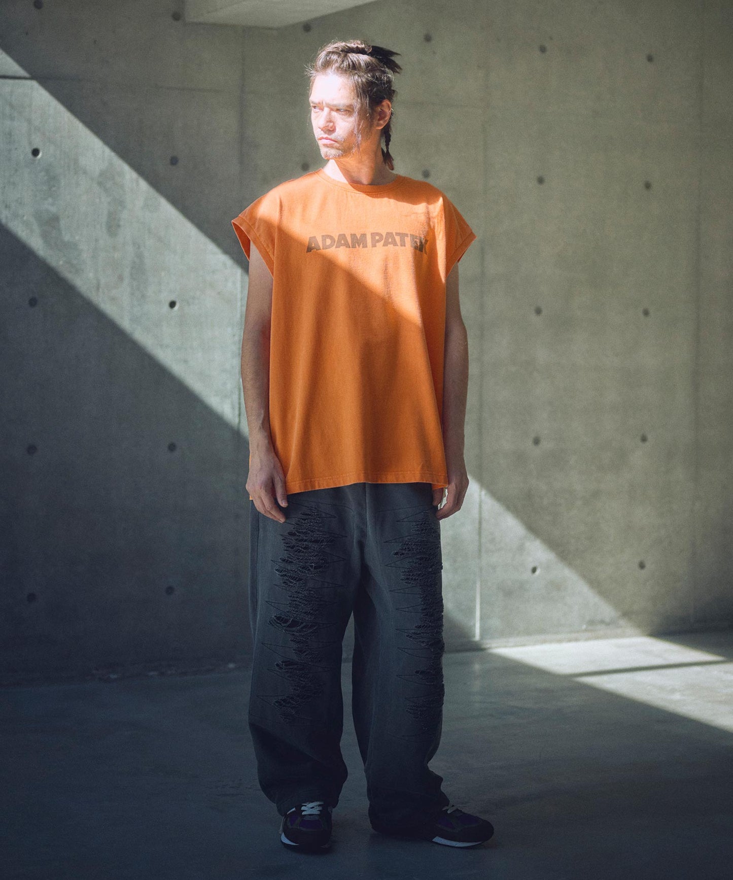 basic logo sleeveless
