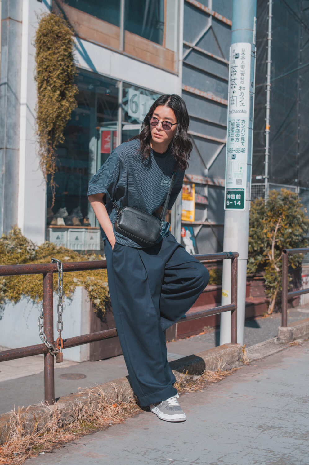 pleated tuck looose slacks_AP2328001_スラックス