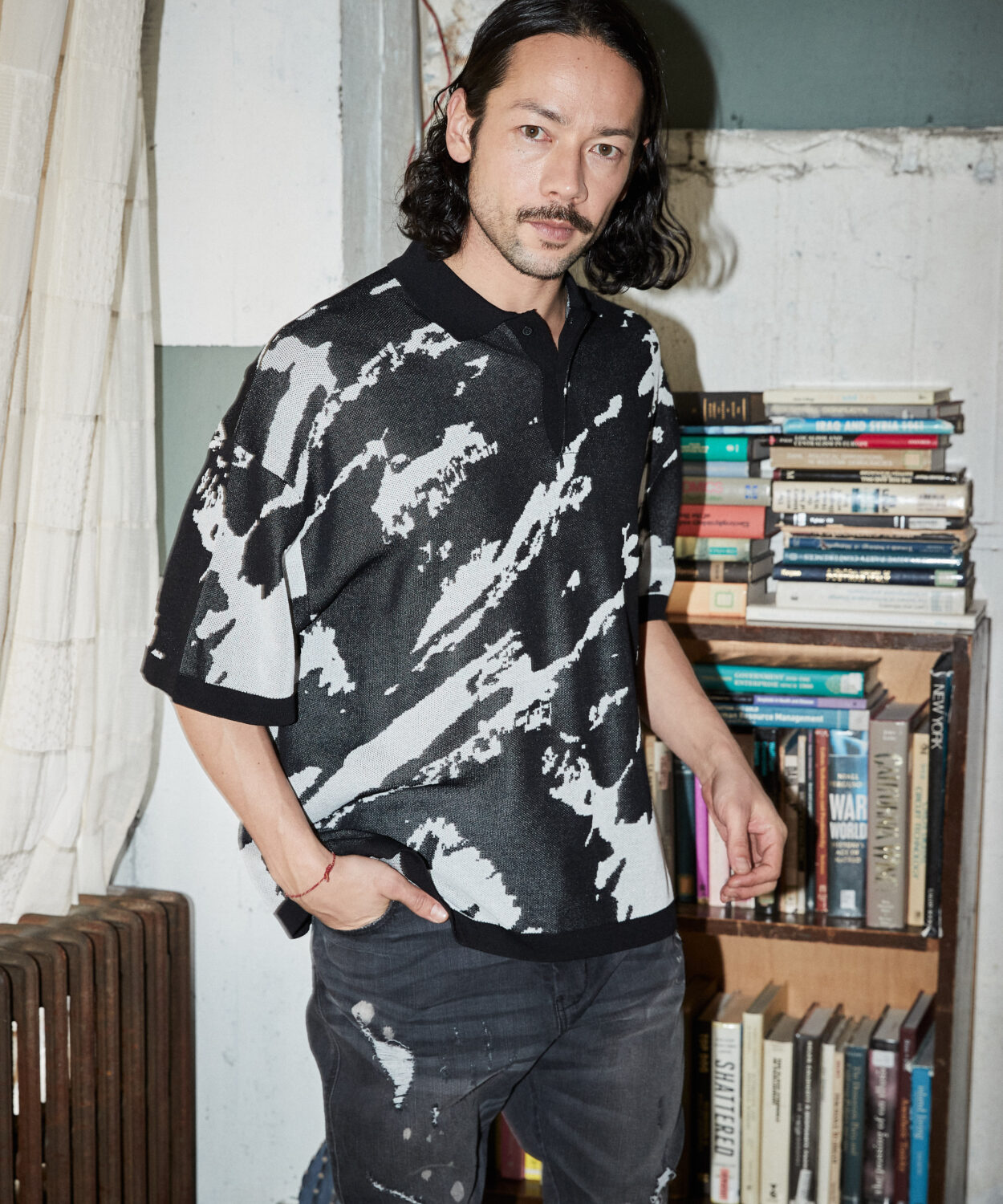 abstract pattern short sleeve knit polo shirts_AP2311036
