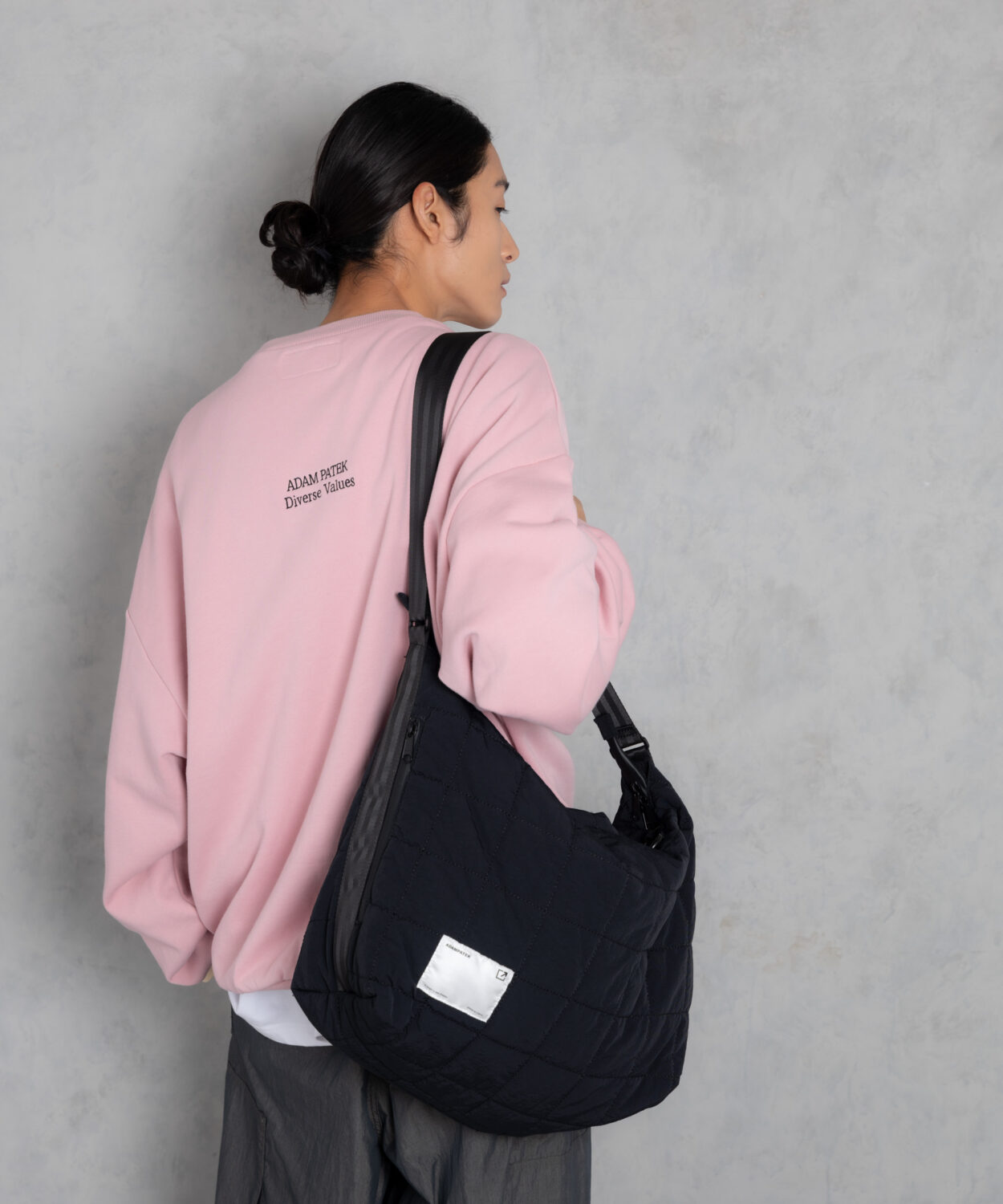 squarequiltBIGshoulderbag_AP2229000_バッグ4