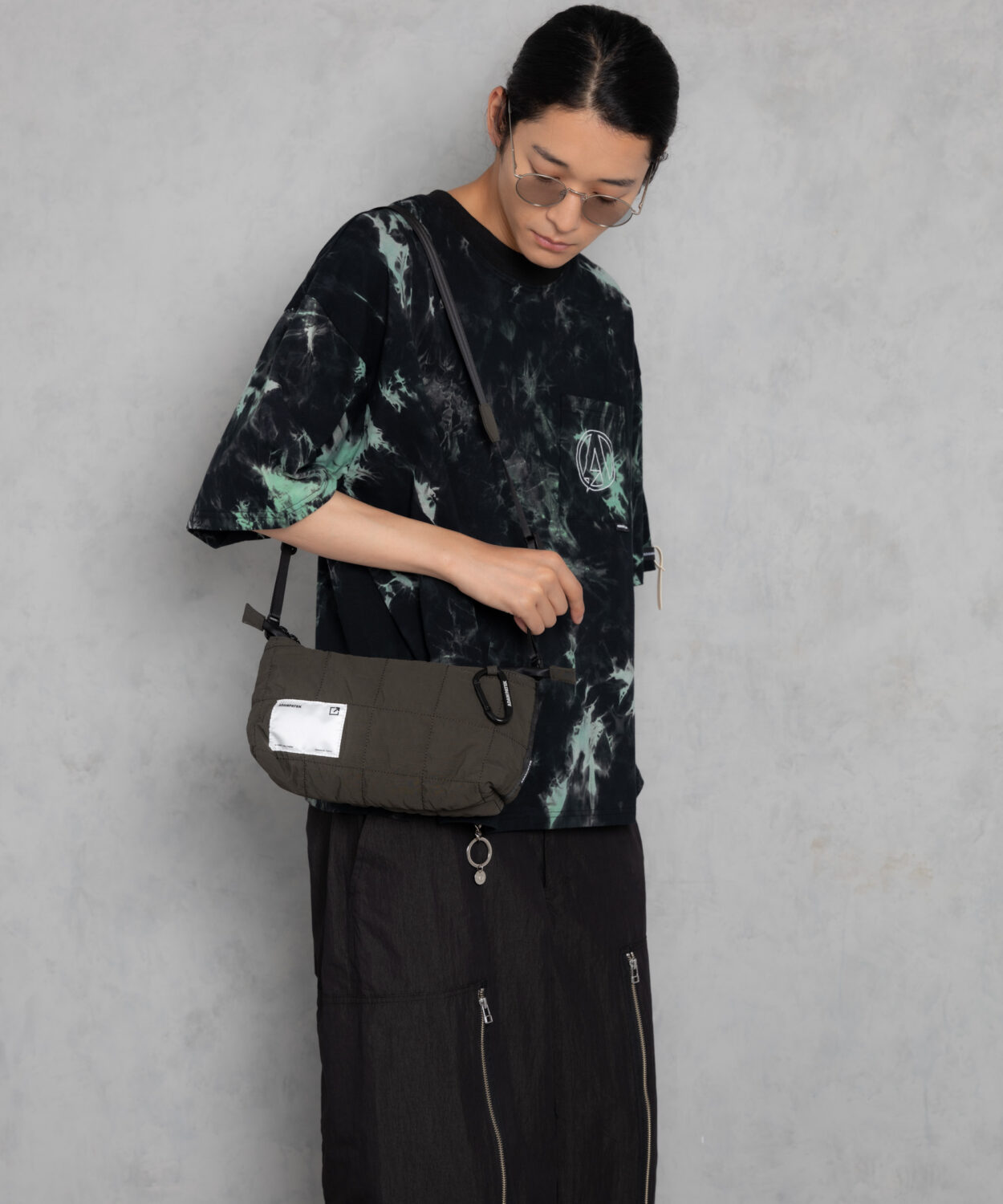 squarequiltminishoulderbag_AP2329004_バッグ2