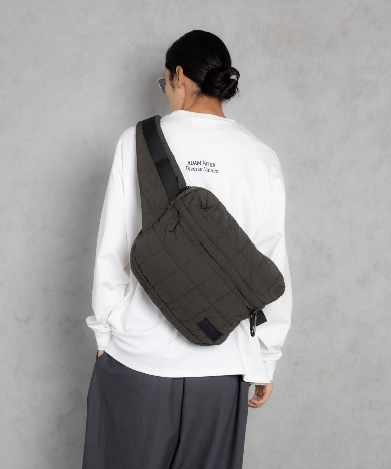 squarequiltBIGbodybag_AP2329006_バッグ3