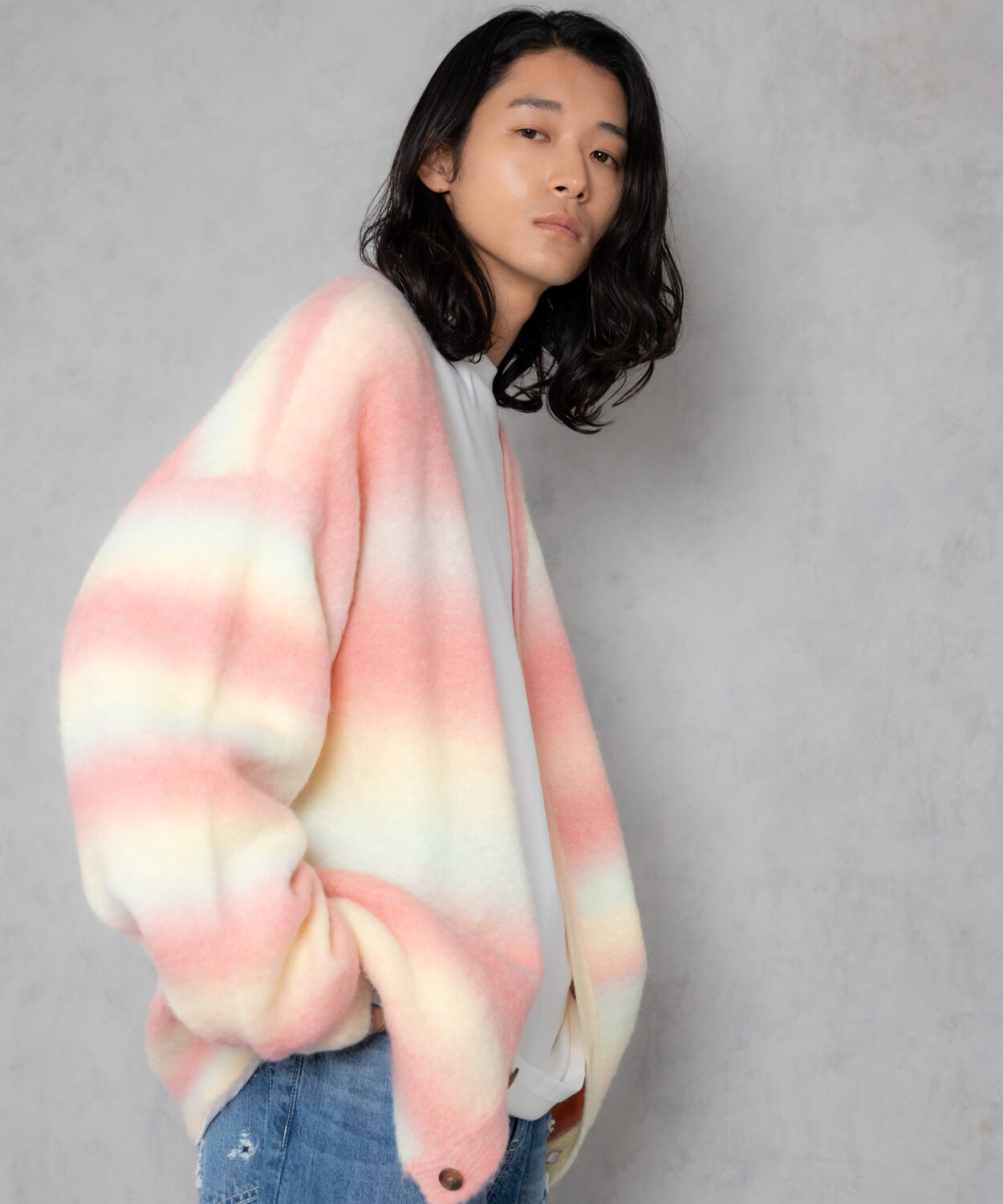 spacedyebrushedgradationbouclecardigan_AP2321015_トップス1