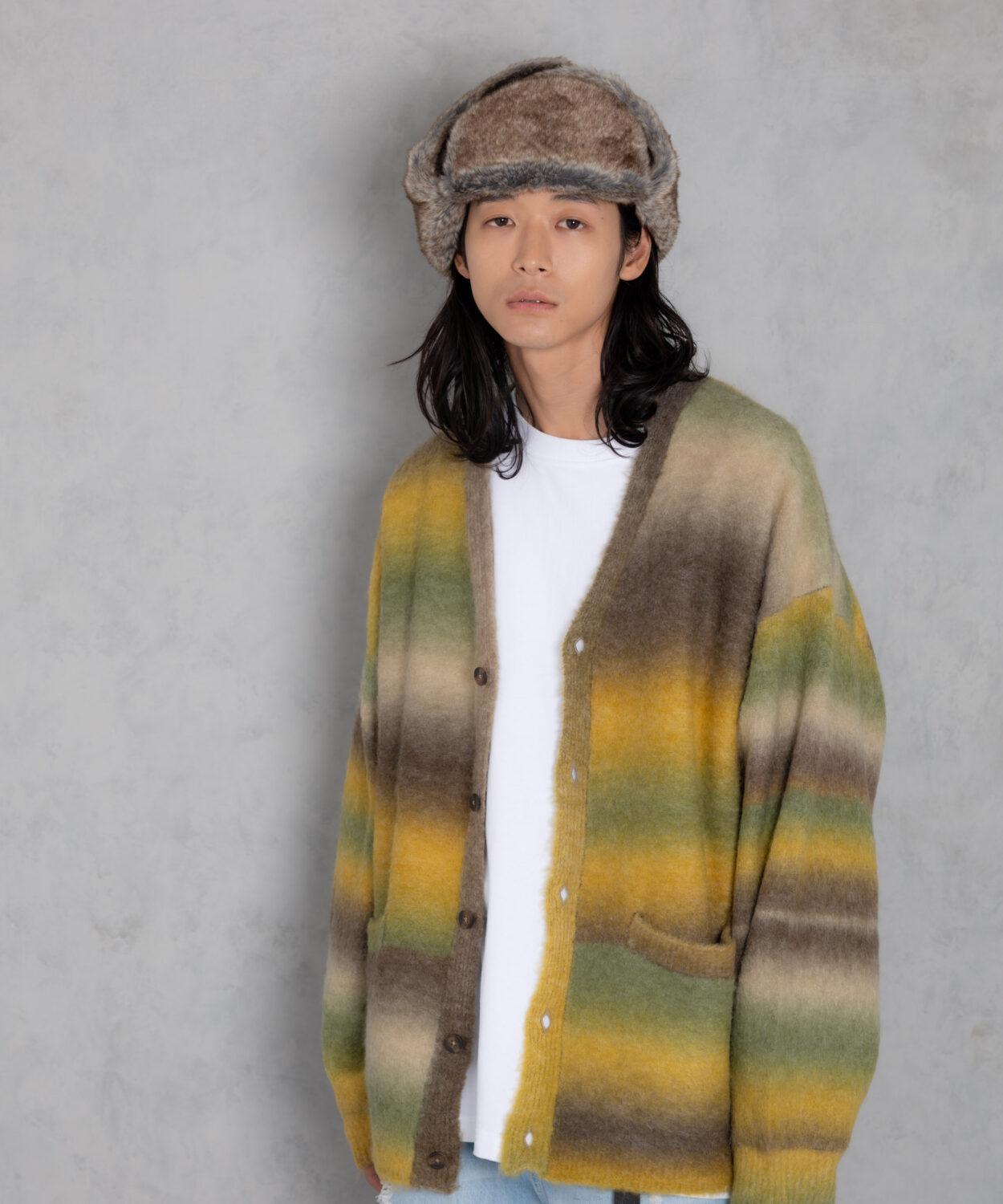 spacedyebrushedgradationbouclecardigan_AP2321015_トップス3