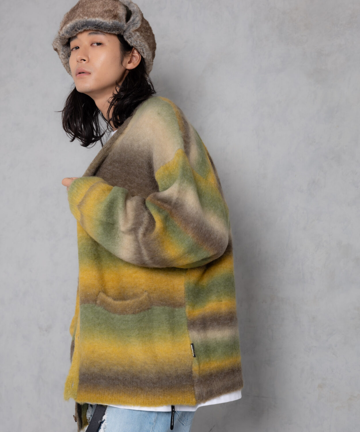 spacedyebrushedgradationbouclecardigan_AP2321015_トップス4