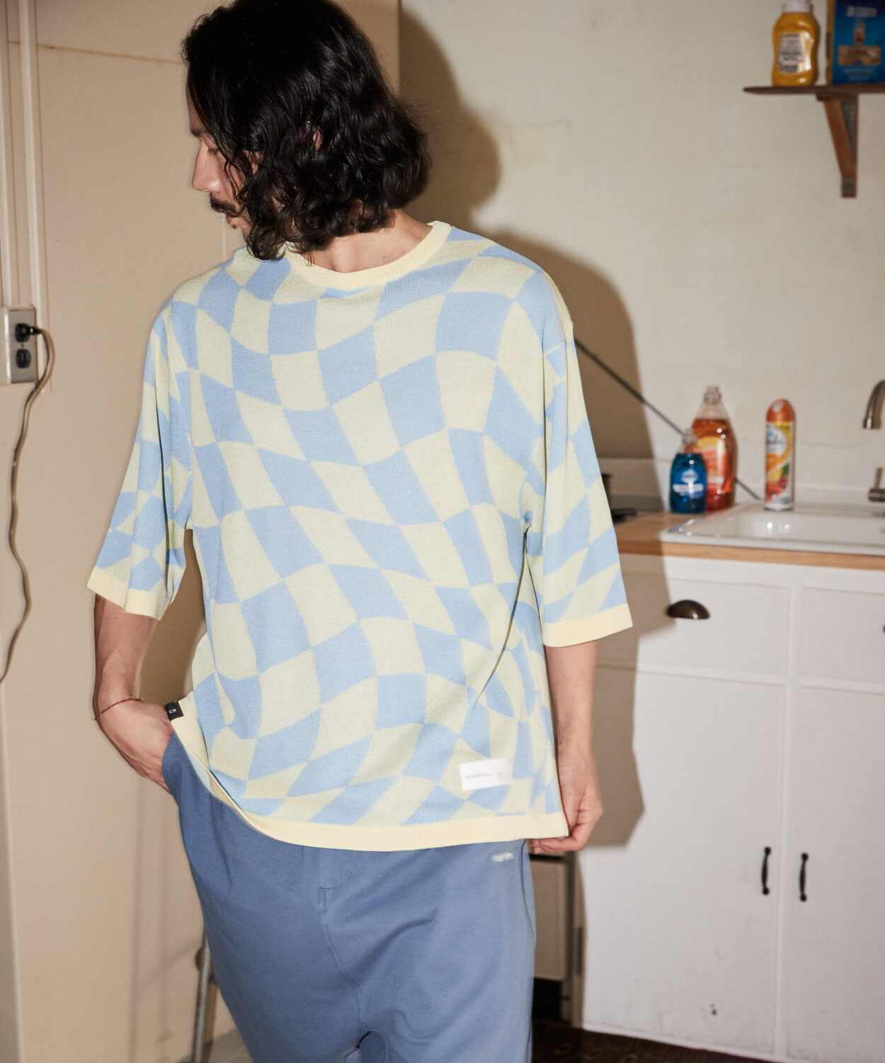 skewedcheckpatternshortsleeveknit_AP2311037_トップス1