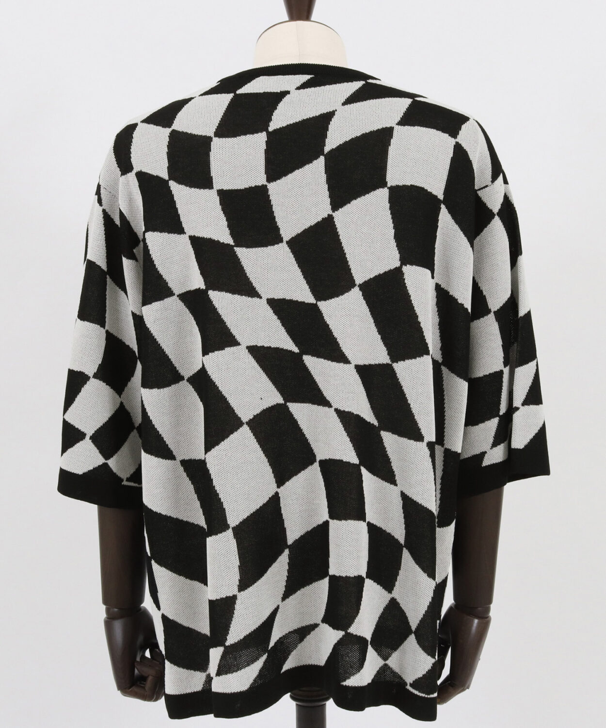 skewedcheckpatternshortsleeveknit_AP2311037_トップス7
