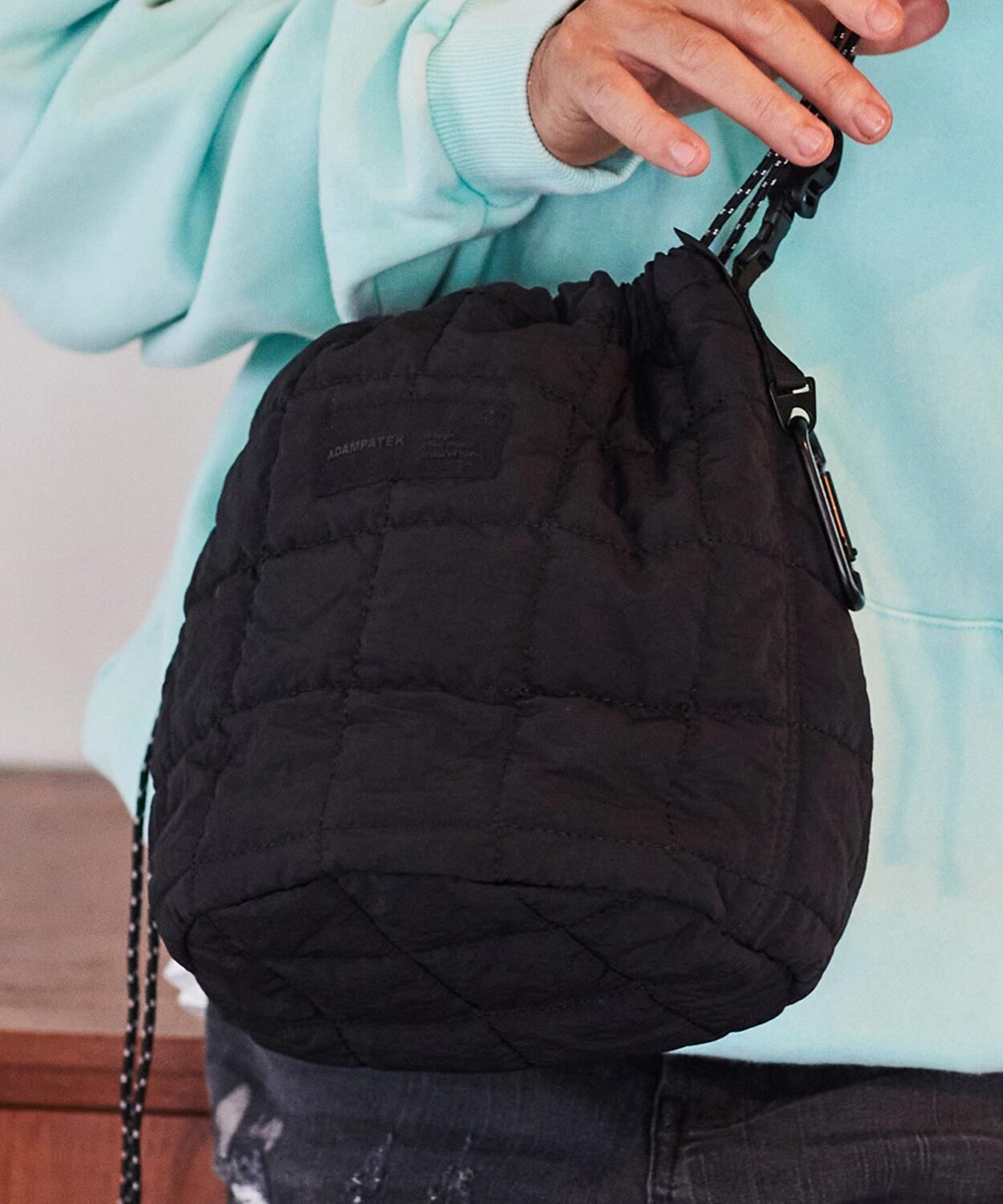squarequiltminidrawstringbag_AP2329005_バッグ4