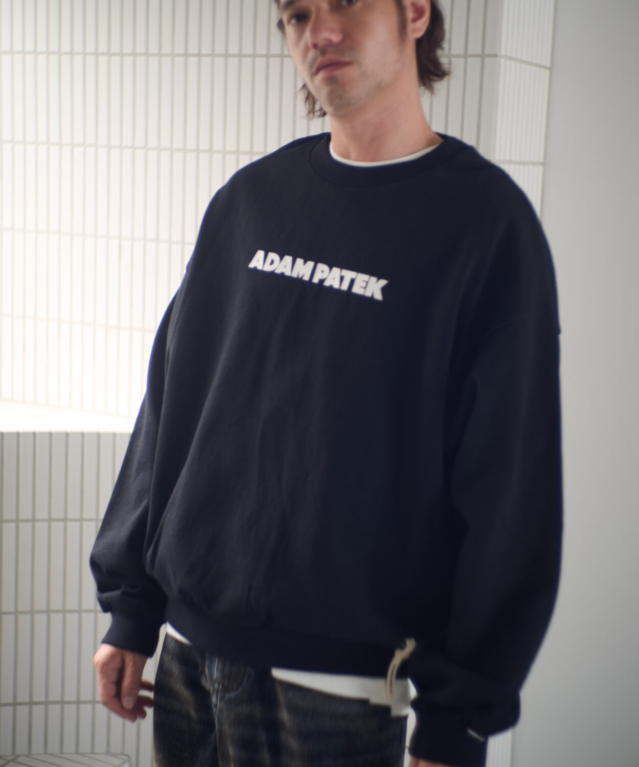 【予約商品10月中旬〜下旬】logocrewneck_AP2524025_トップス2