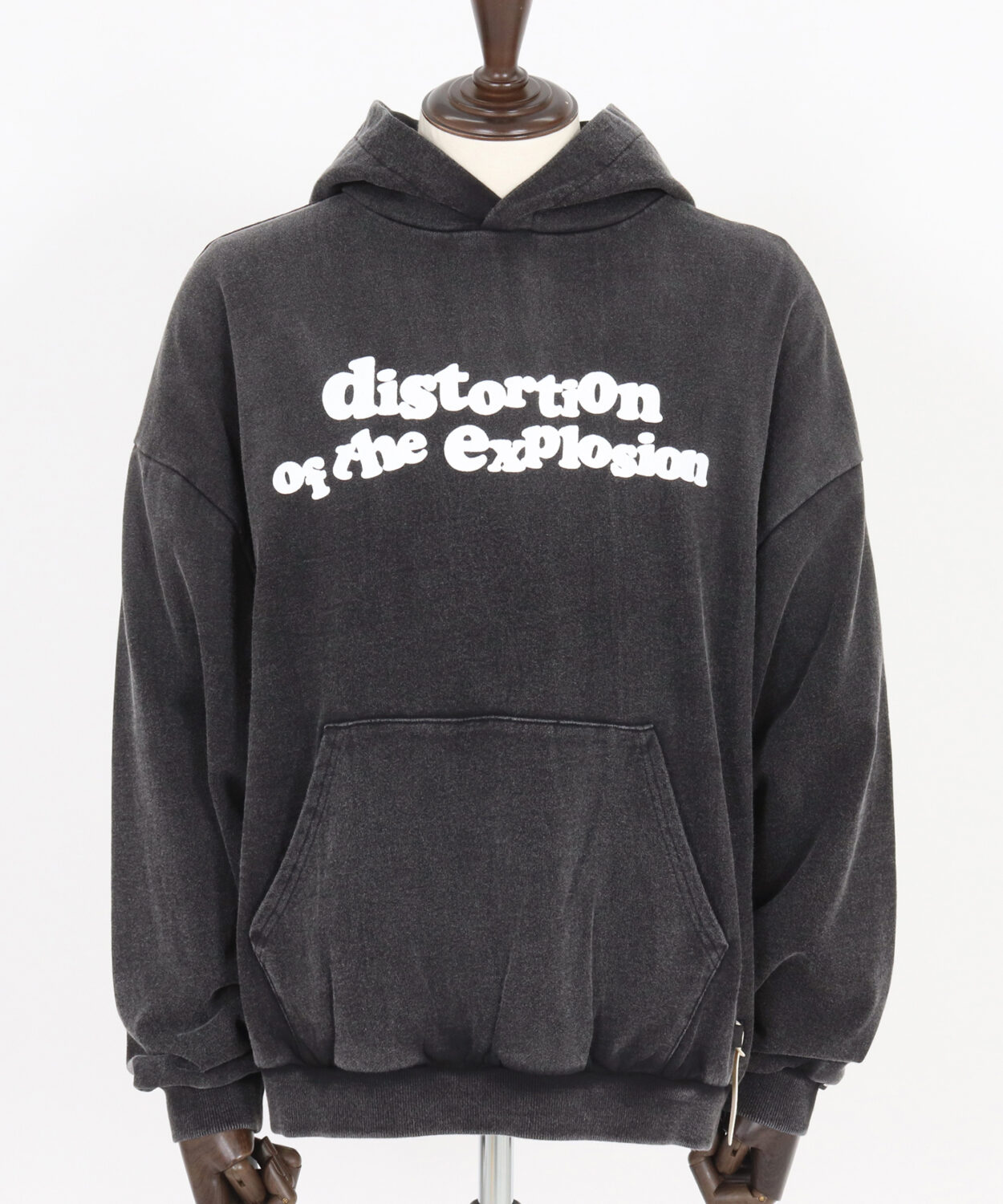 【予約商品10月中旬〜下旬】distortionpulloverhoodie_AP2524024_トップス8