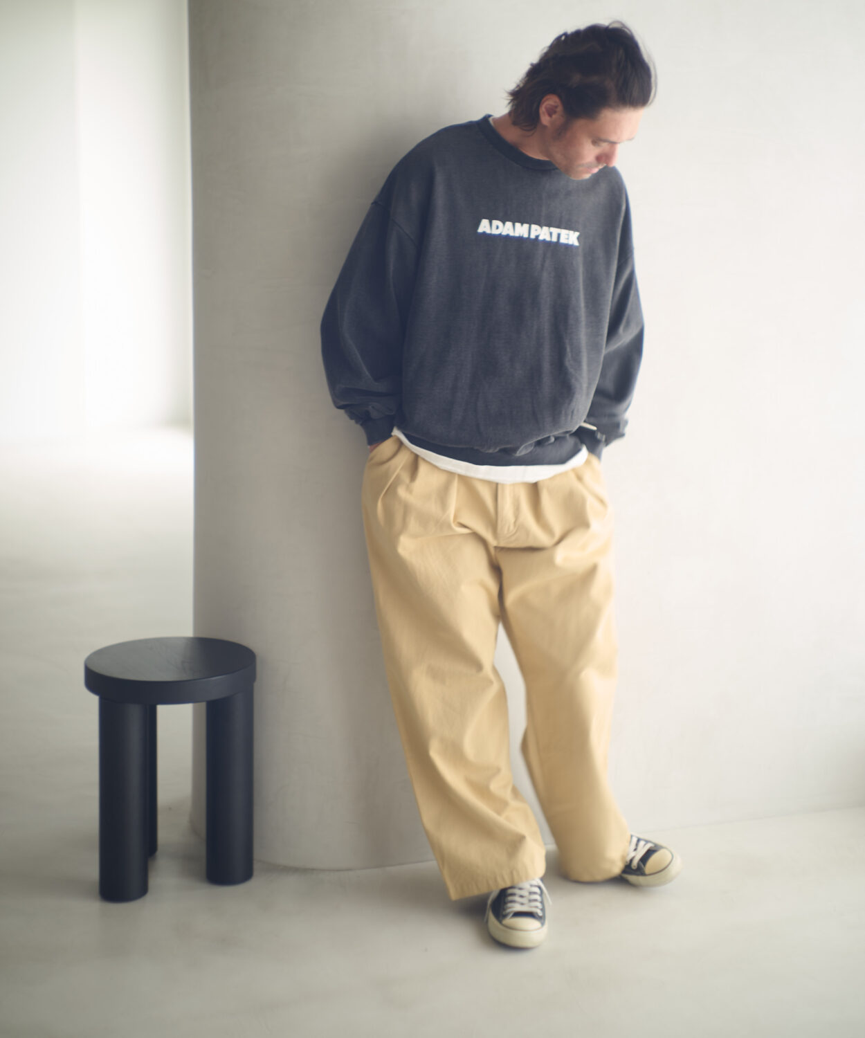【予約商品10月中旬〜下旬】logocrewneck_AP2524025_トップス1
