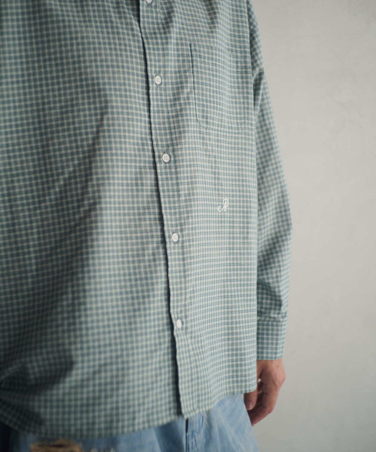 【予約商品9月中旬〜下旬】smallcheckwideshirt_AP2525008_シャツ2