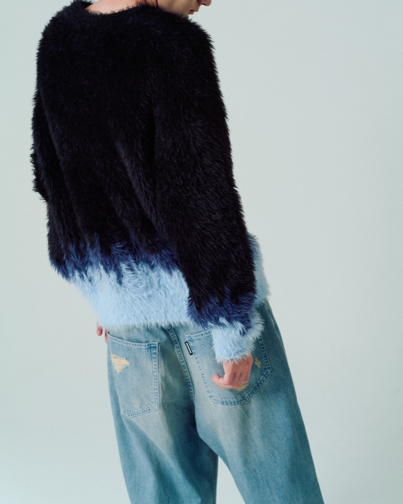 distortedchevronpatterncrewneck_AP2521026_トップス14